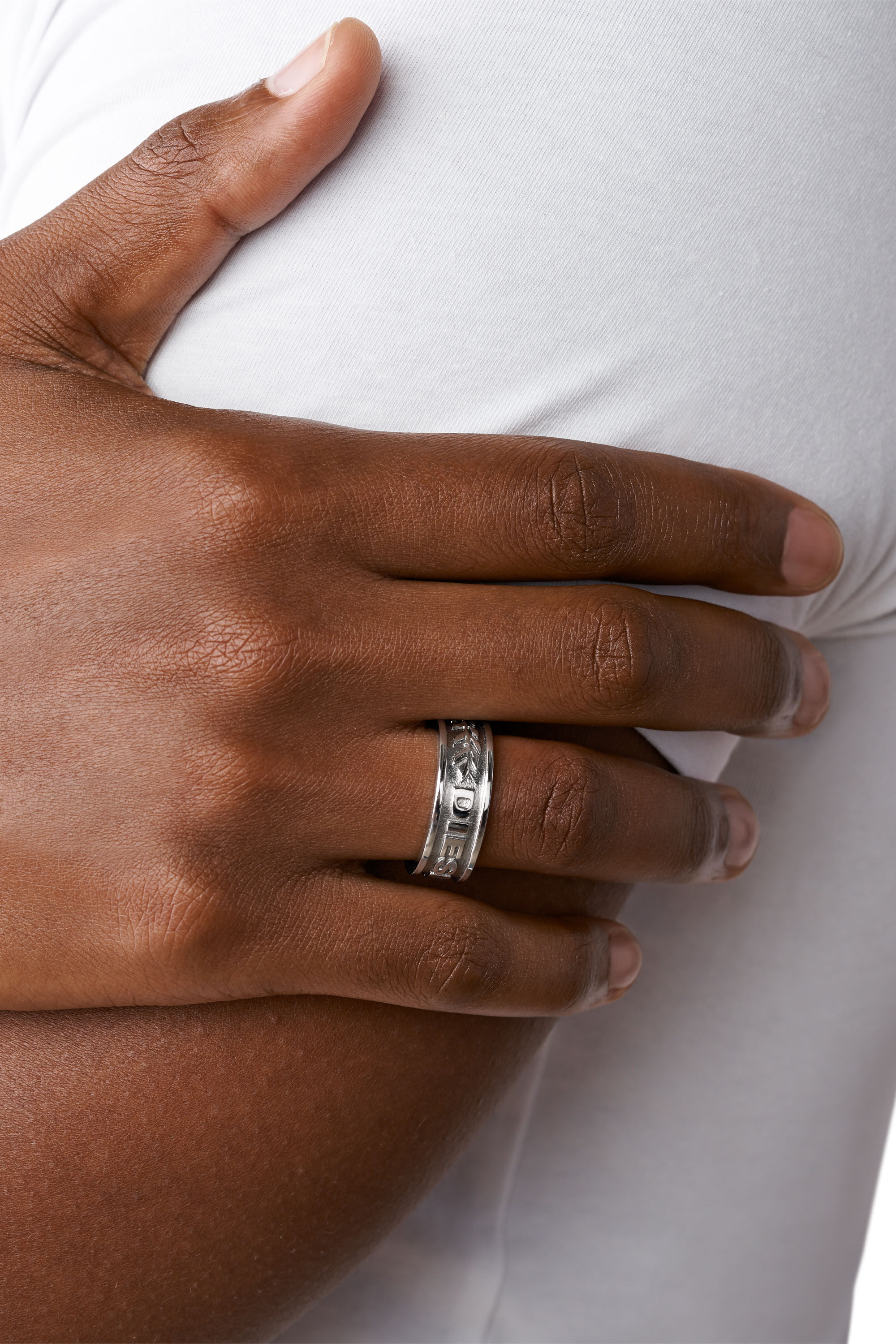 Diesel - DX1108, Man's Anello con logo in rilievo in Silver - 3