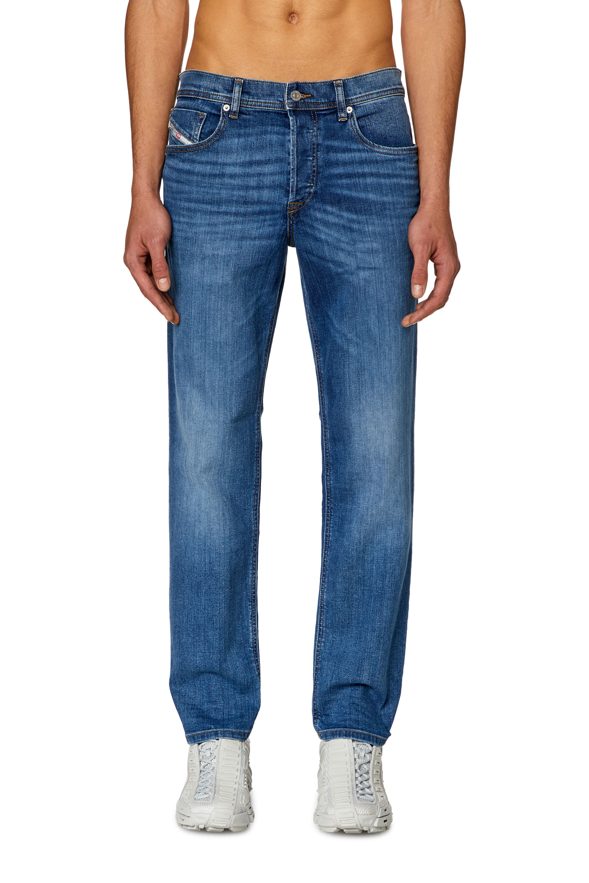 Diesel - Tapered Jeans 2023 D-Finitive 0KIAL, Hombre Tapered Jeans - 2023 D-Finitive in Azul marino - Image 2