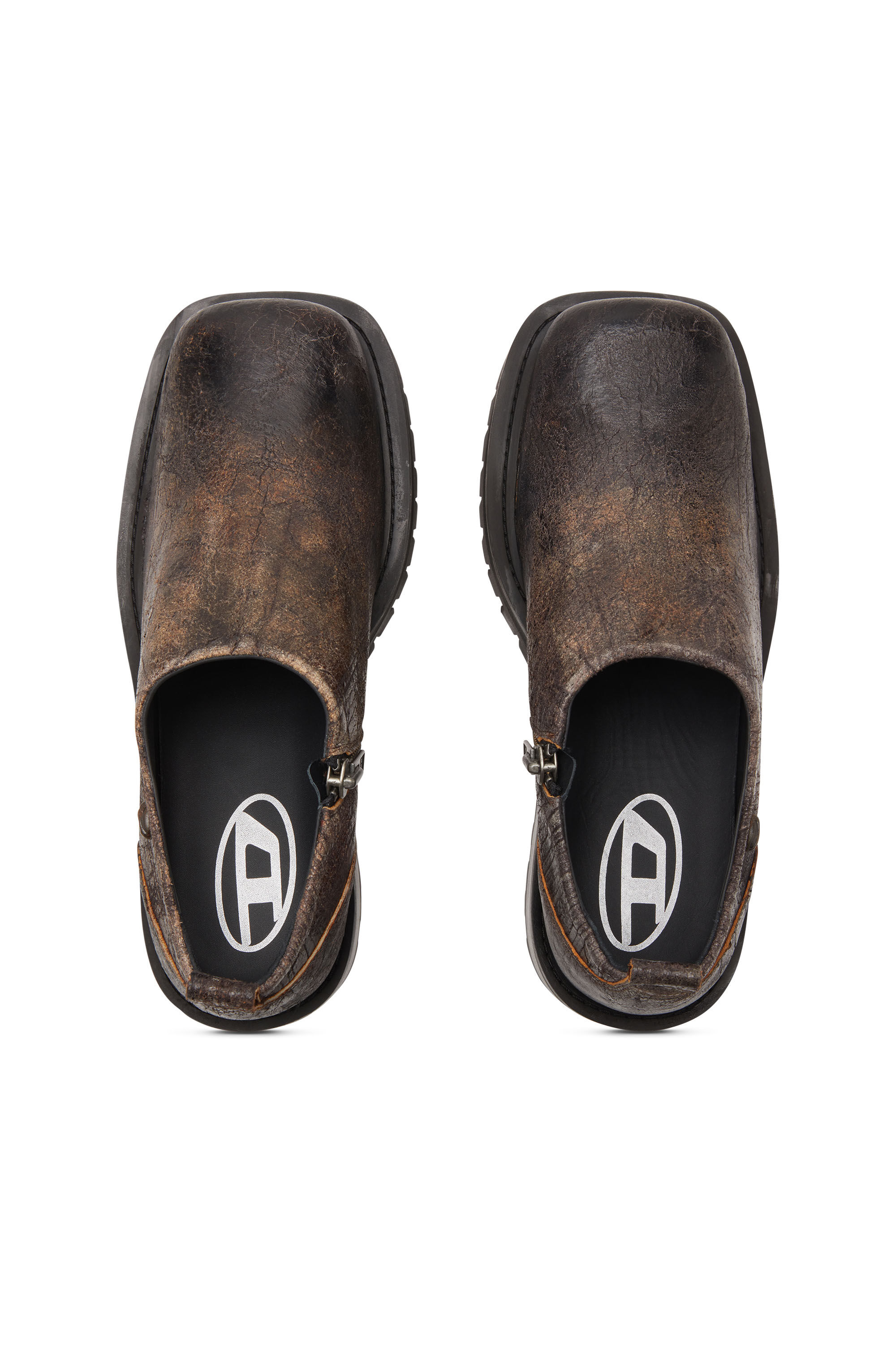 Diesel - D-TEXAN CLOG, D-Texan-Zapatos con cremallera en ante craquelado desgastado Hombre in Marrón - 5