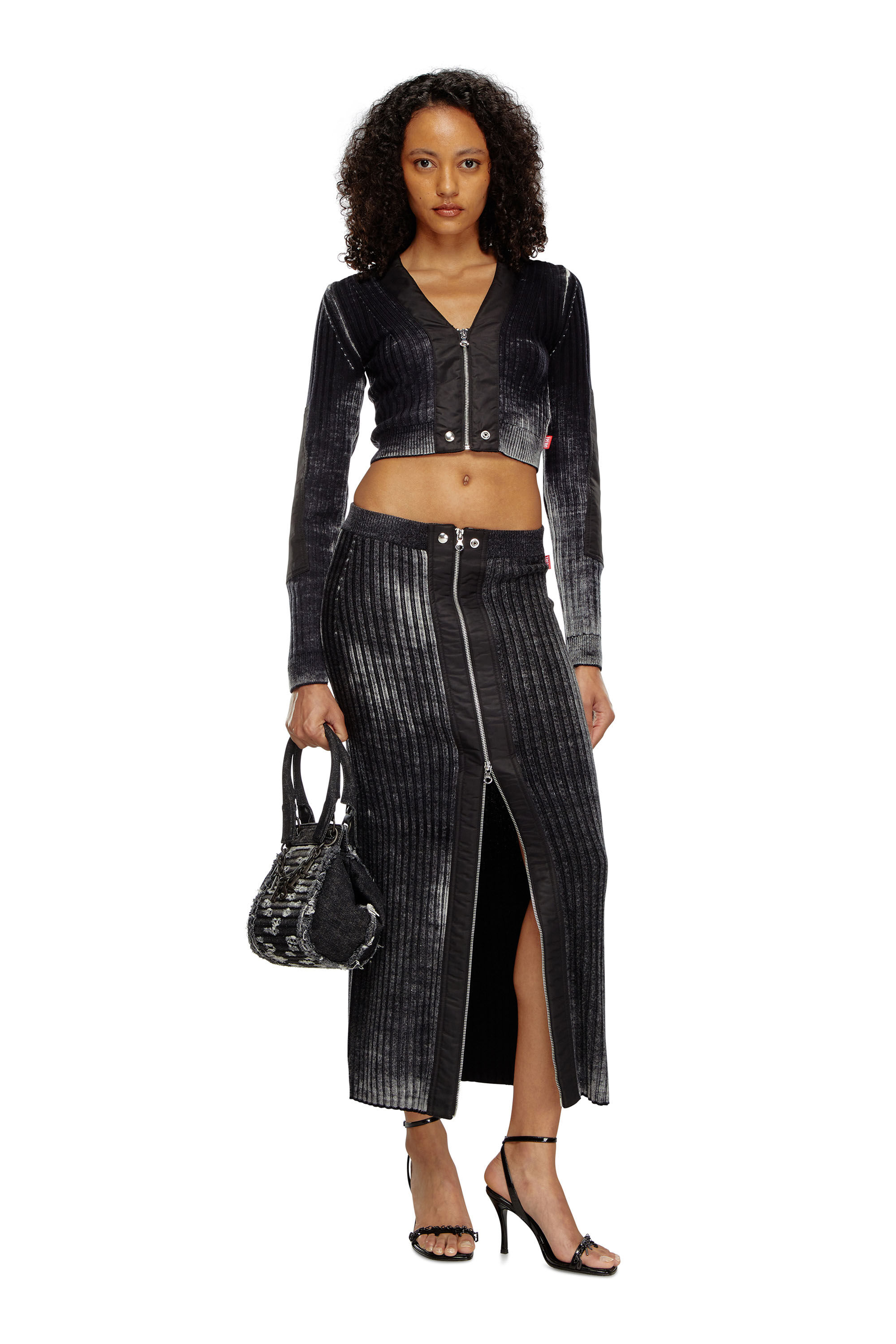 Women's Midi skirt in treated wool knit | Black | Diesel