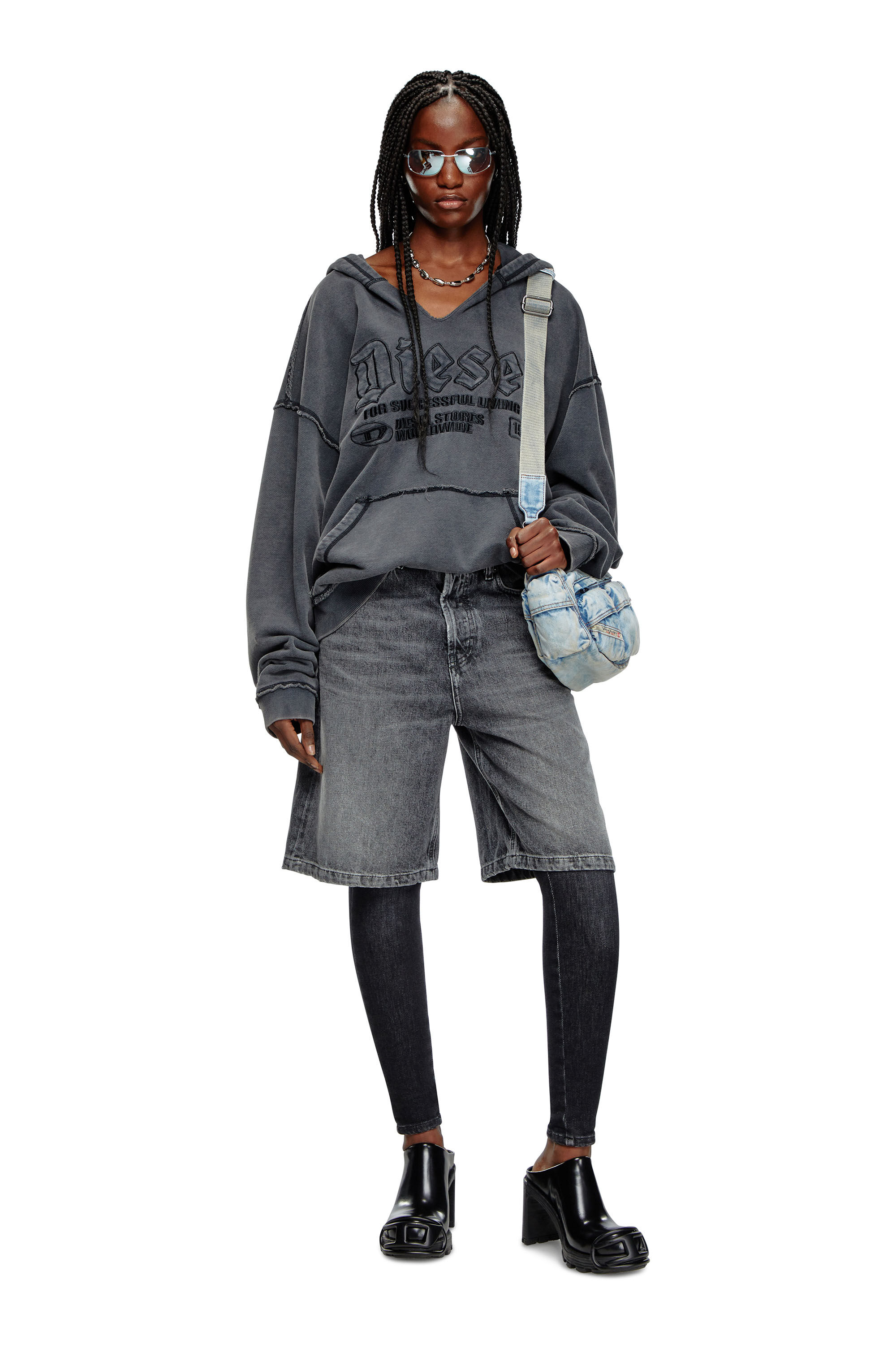 Diesel - DE-SIRE-SHORT, Pantalones cortos en denim de lavado impecable Mujer in Negro - 1