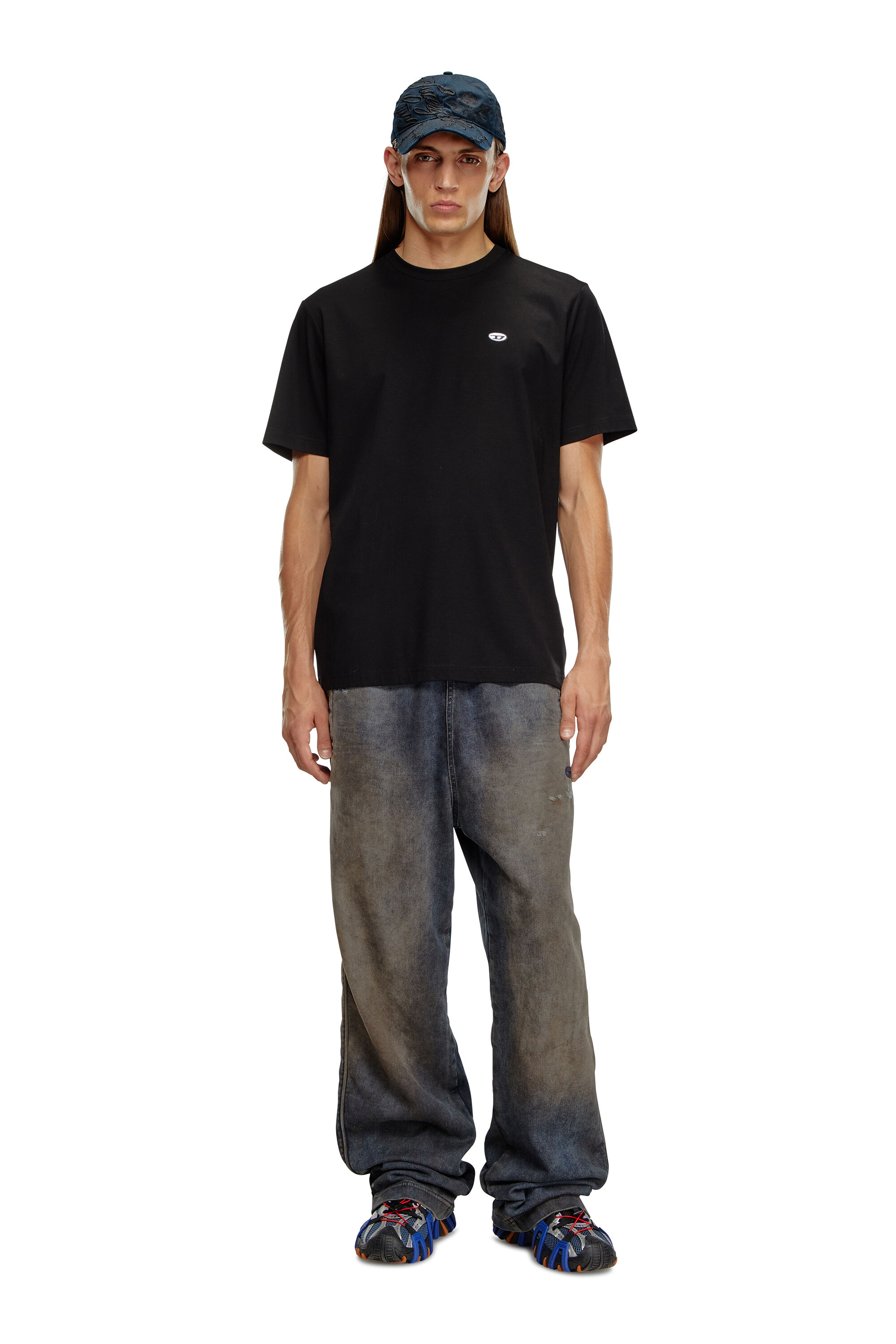 Diesel ディーゼル T-アジャスト-Doval-Pj Tシャツ Men's T-shirt with Oval D patch | Black | Diesel