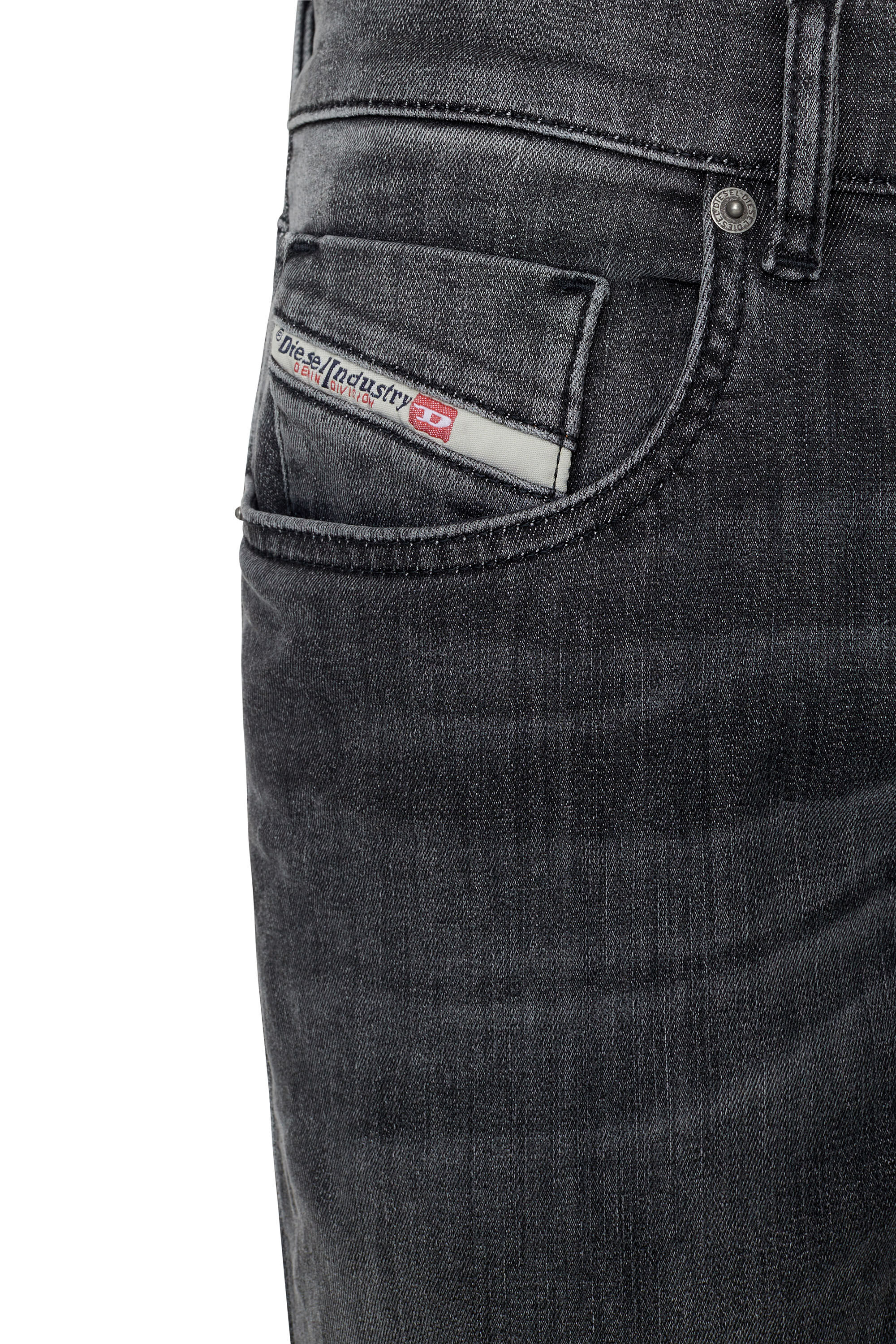 Diesel - D-Strukt JoggJeans® 09D52 Slim, Negro/Gris oscuro - Image 6