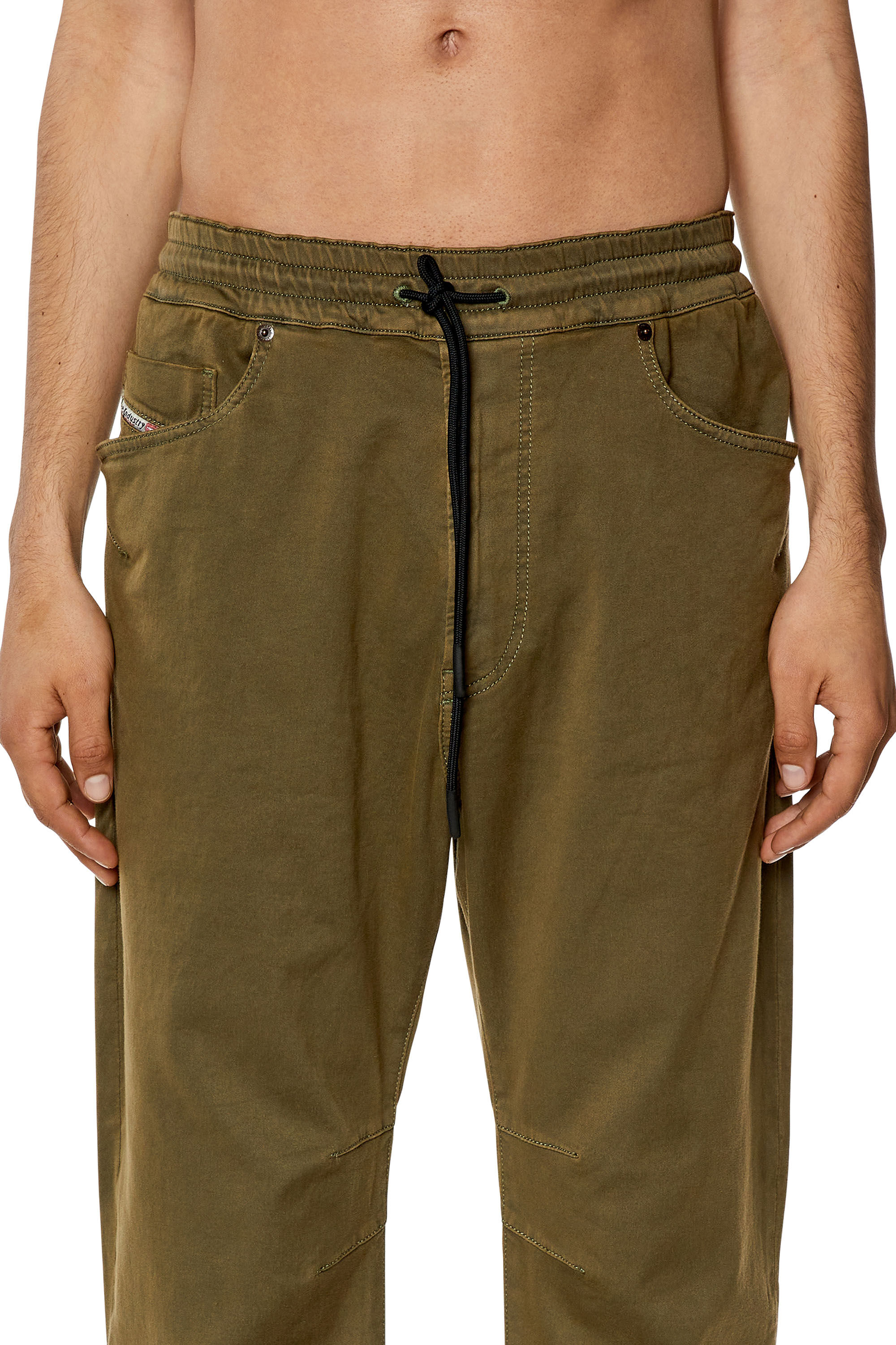 Diesel - Man Tapered 2040 D-Amage Joggjeans® 068DY, Military Green - Image 5
