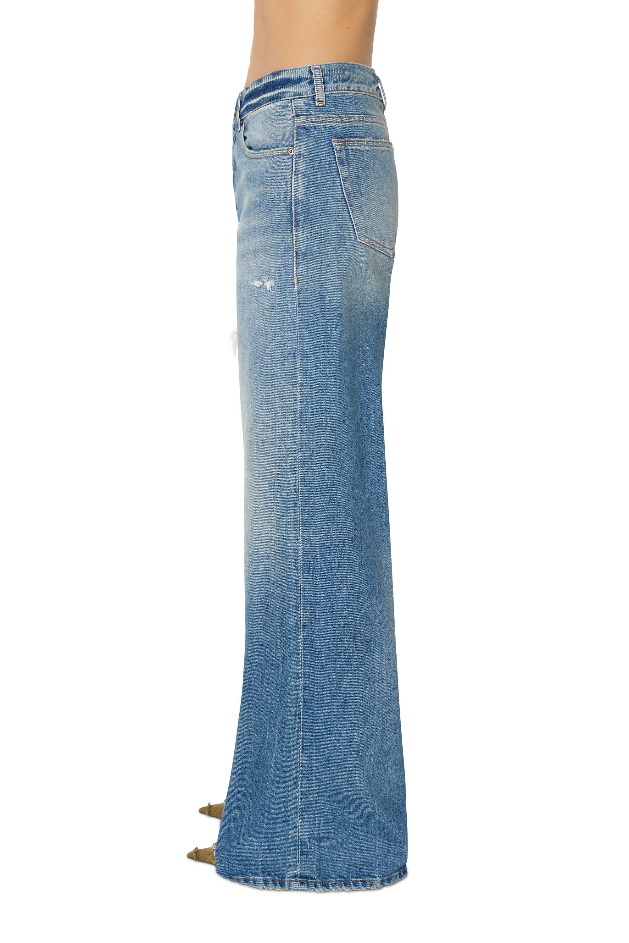 Diesel - 1978 09D97 Bootcut and Flare Jeans, Azul Claro - Image 6