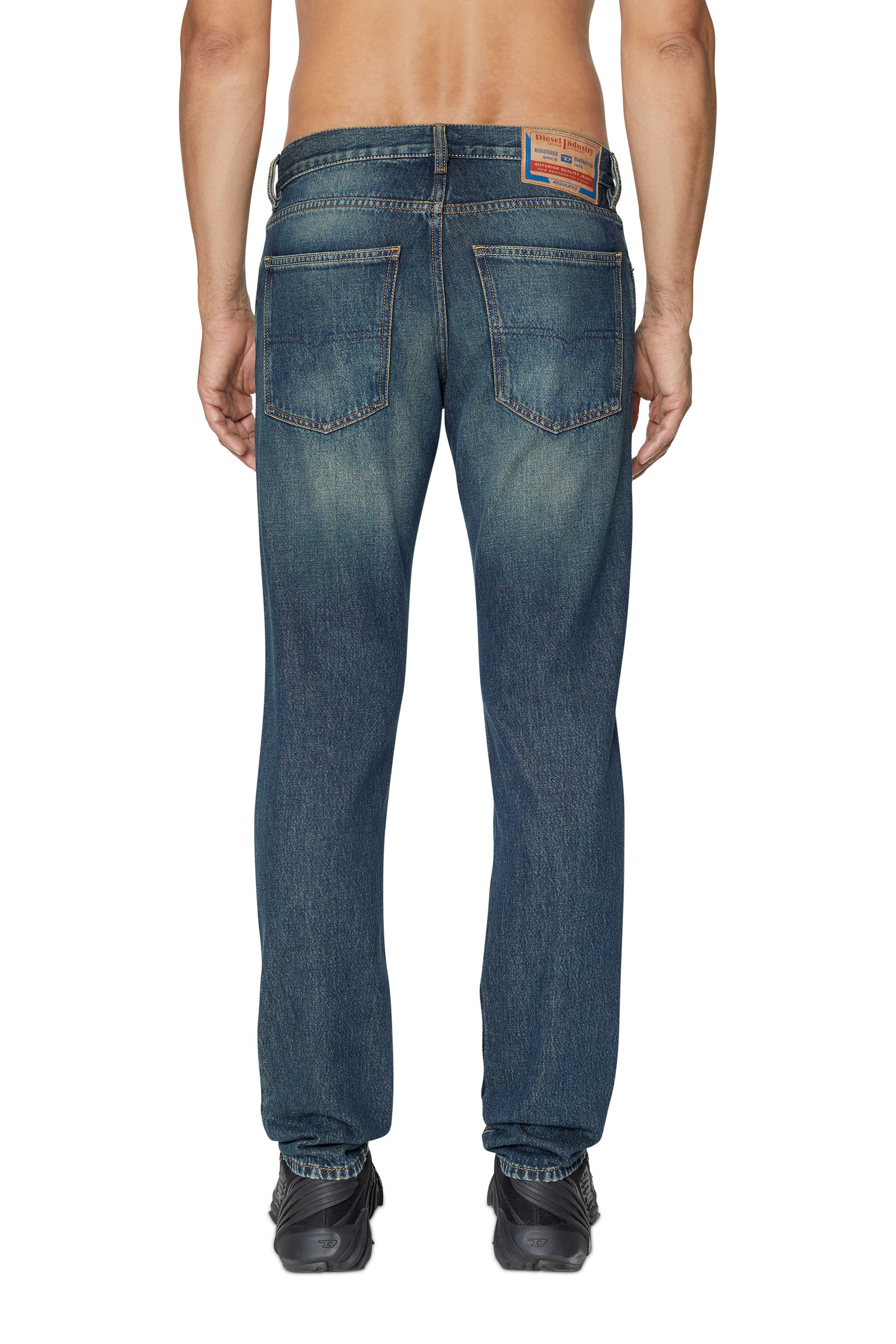 Diesel - 1995 D-Sark 09C04 Straight Jeans, Azul Oscuro - Image 4