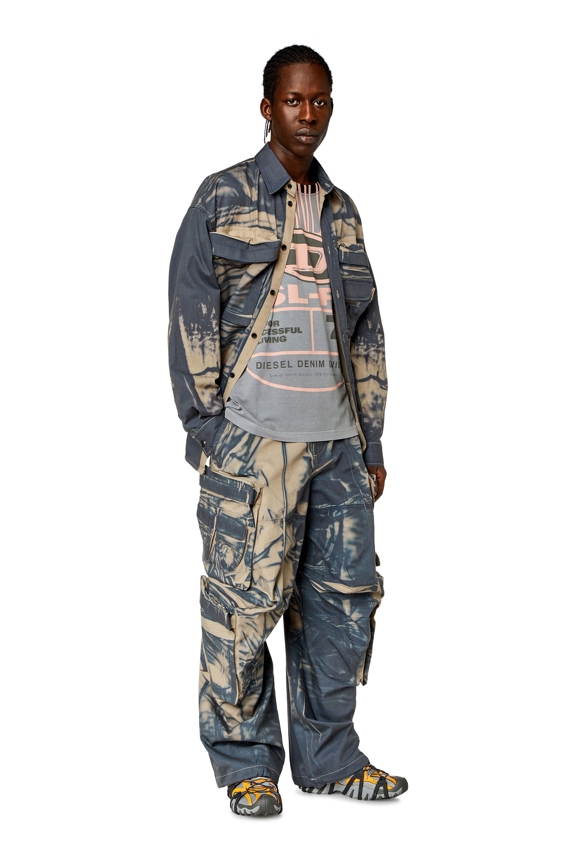 Men's Cargo pants with creased-effect print | Multicolor | Diesel