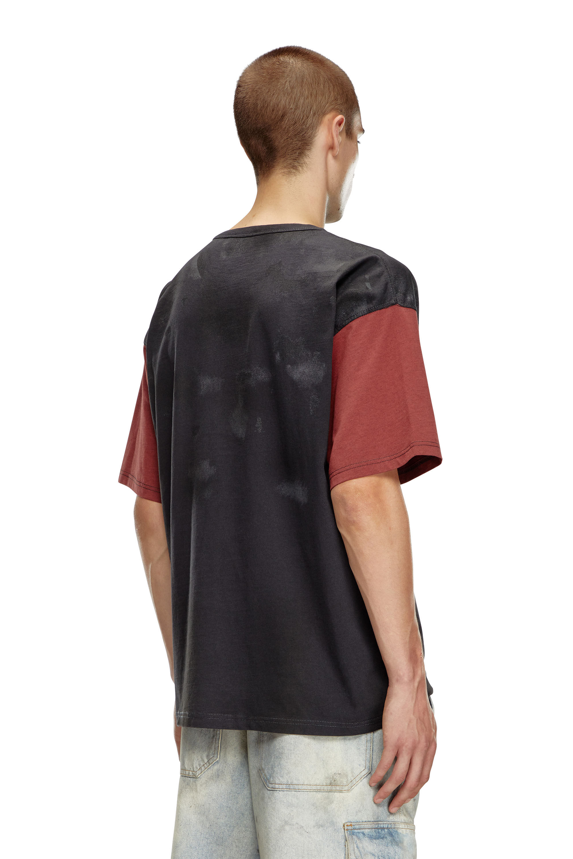 Diesel - T-BOXT-Q4, Camiseta en bloques de color con efectos de suciedad Hombre in Multicolor - 4