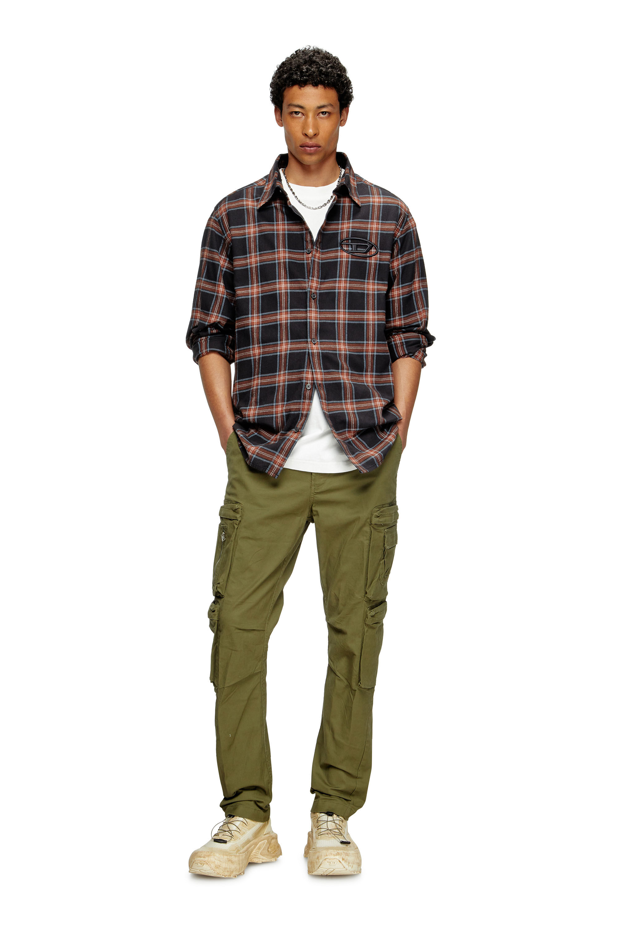 Diesel - P-ARLEM, Pantalones cargo con bolsillo con cremallera Hombre in Verde - 1