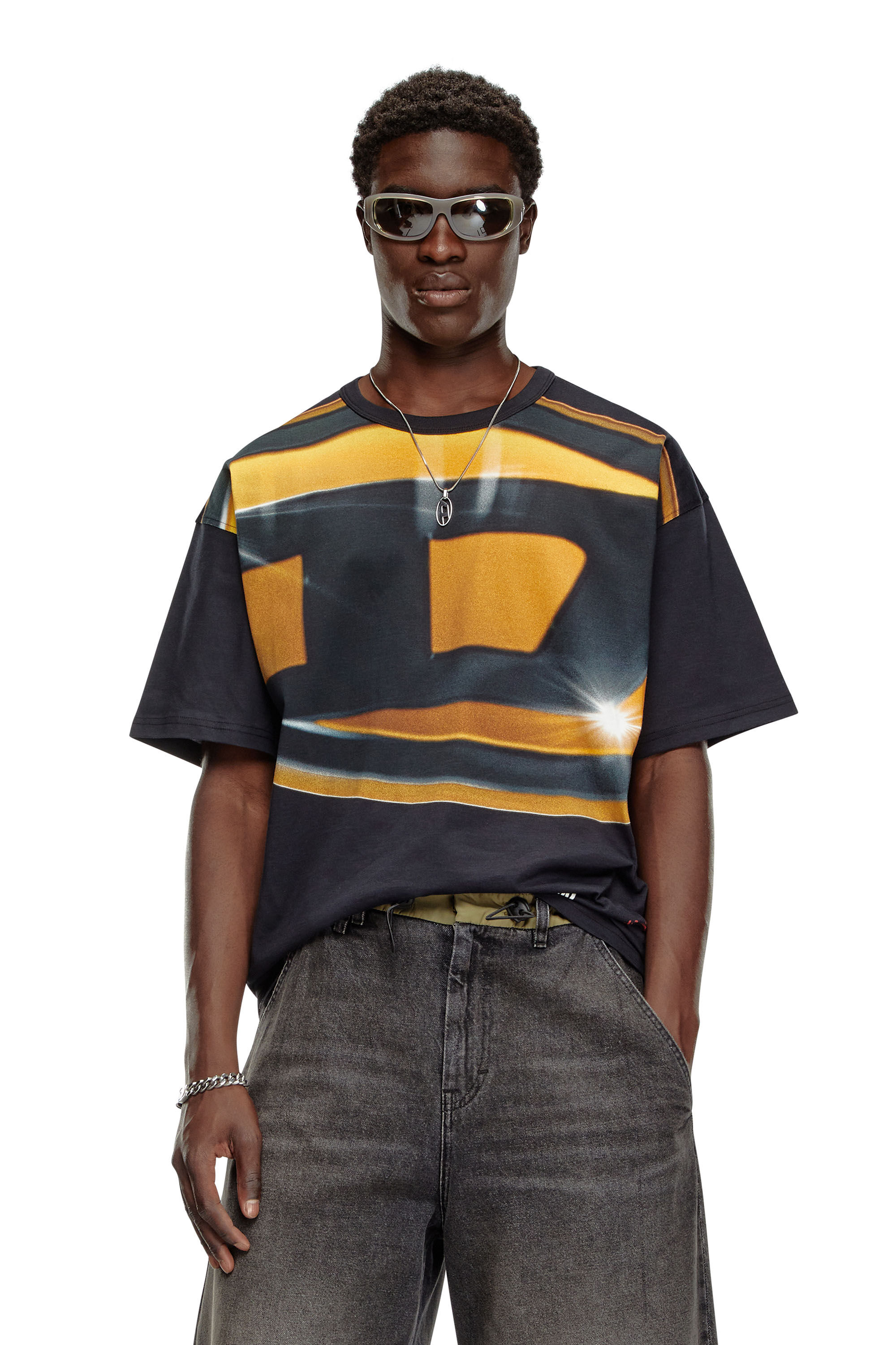 Men's heavyweight oversized graphic T-shirt | Black | Diesel