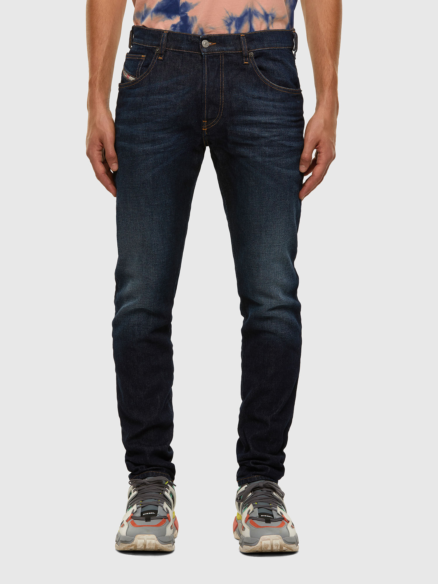 Diesel - D-Yennox 009EQ Tapered Jeans, Azul Oscuro - Image 2
