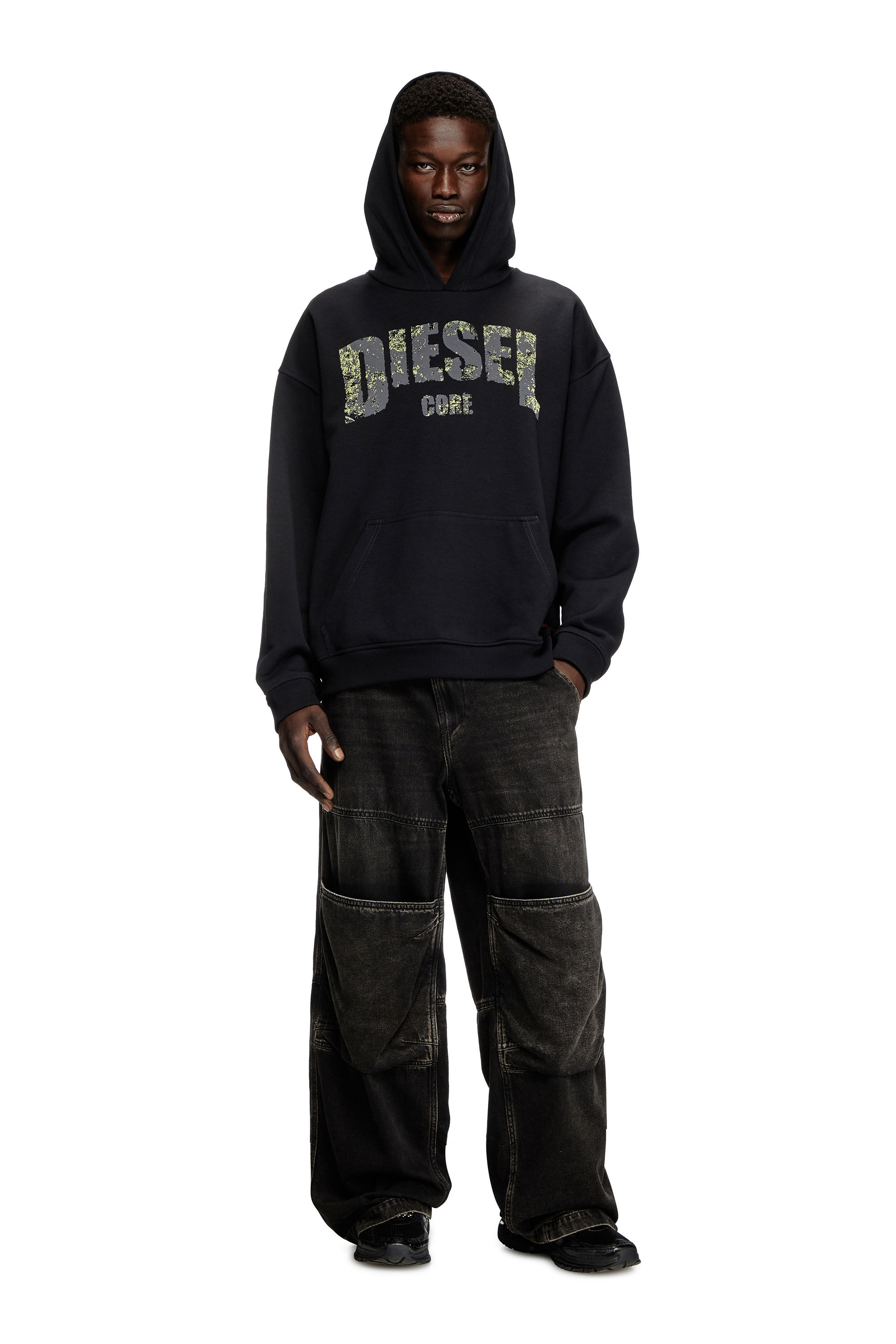 Diesel - S-BOXT-HOOD-R13, Sudadera con capucha y estampado del logotipo con efecto destruido Hombre in Negro - 1