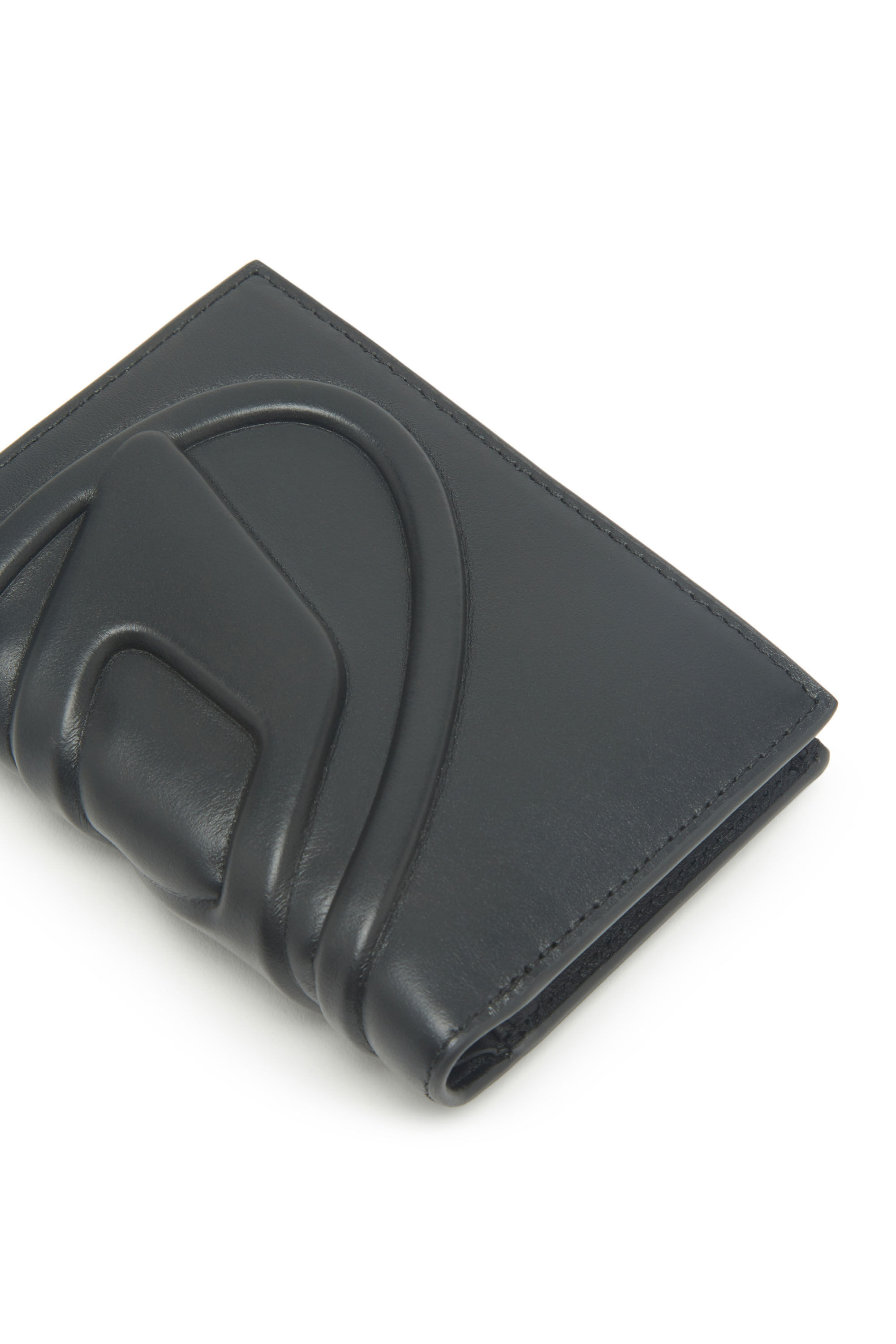 Diesel - BI-FOLD ZIP, Cartera pequeña de piel con el logotipo grabado Unisex in Negro - 4