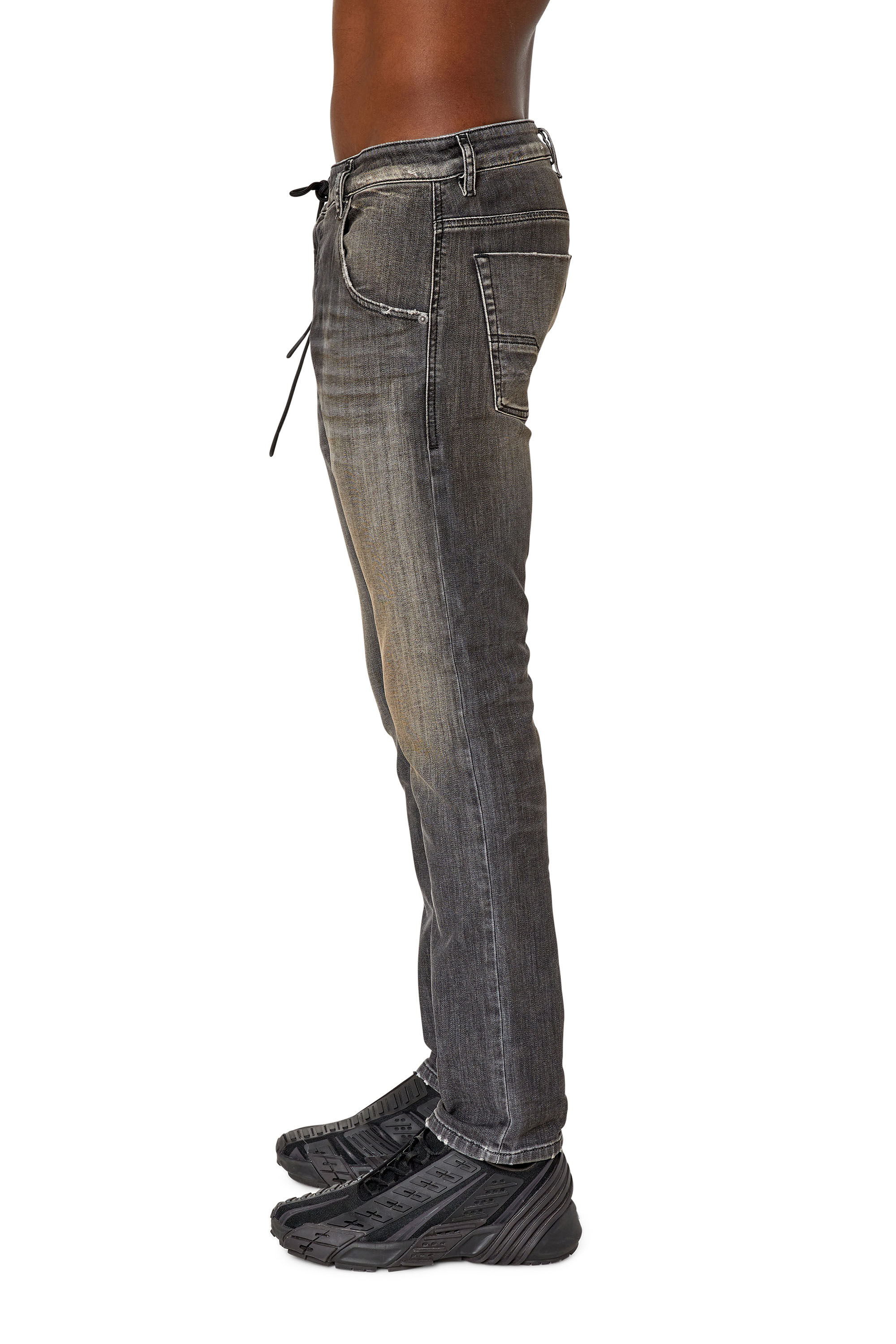 Diesel - Krooley JoggJeans® 09F01 Tapered, Negro/Gris oscuro - Image 5