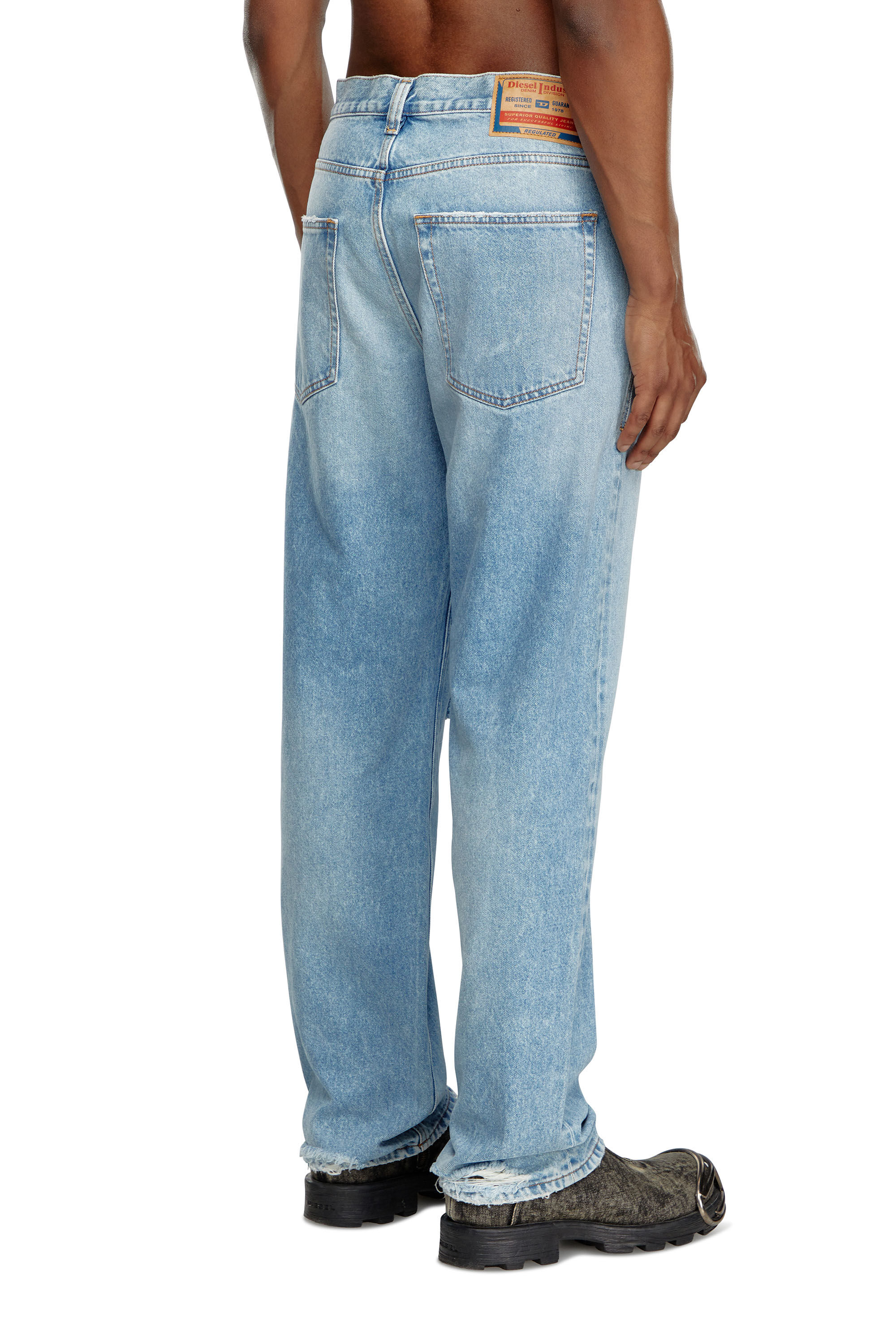 （セール）開催中 人気ブランドも続々プライス Blue Light | Jeans Regular Men's | D-Macs 2010 Diesel パンツ