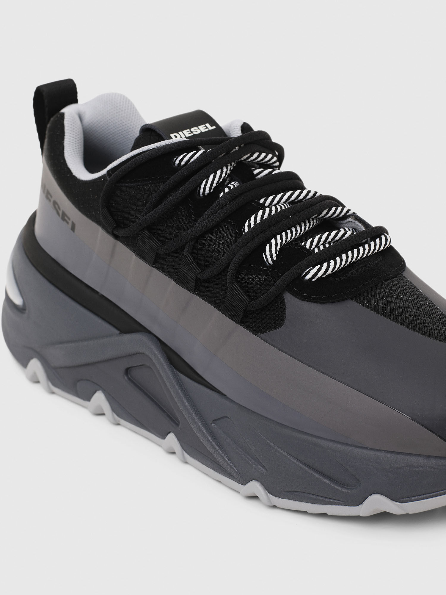 Diesel - S-HERBY SB, Woman's Chunky sneakers in double mesh in Grey - 5