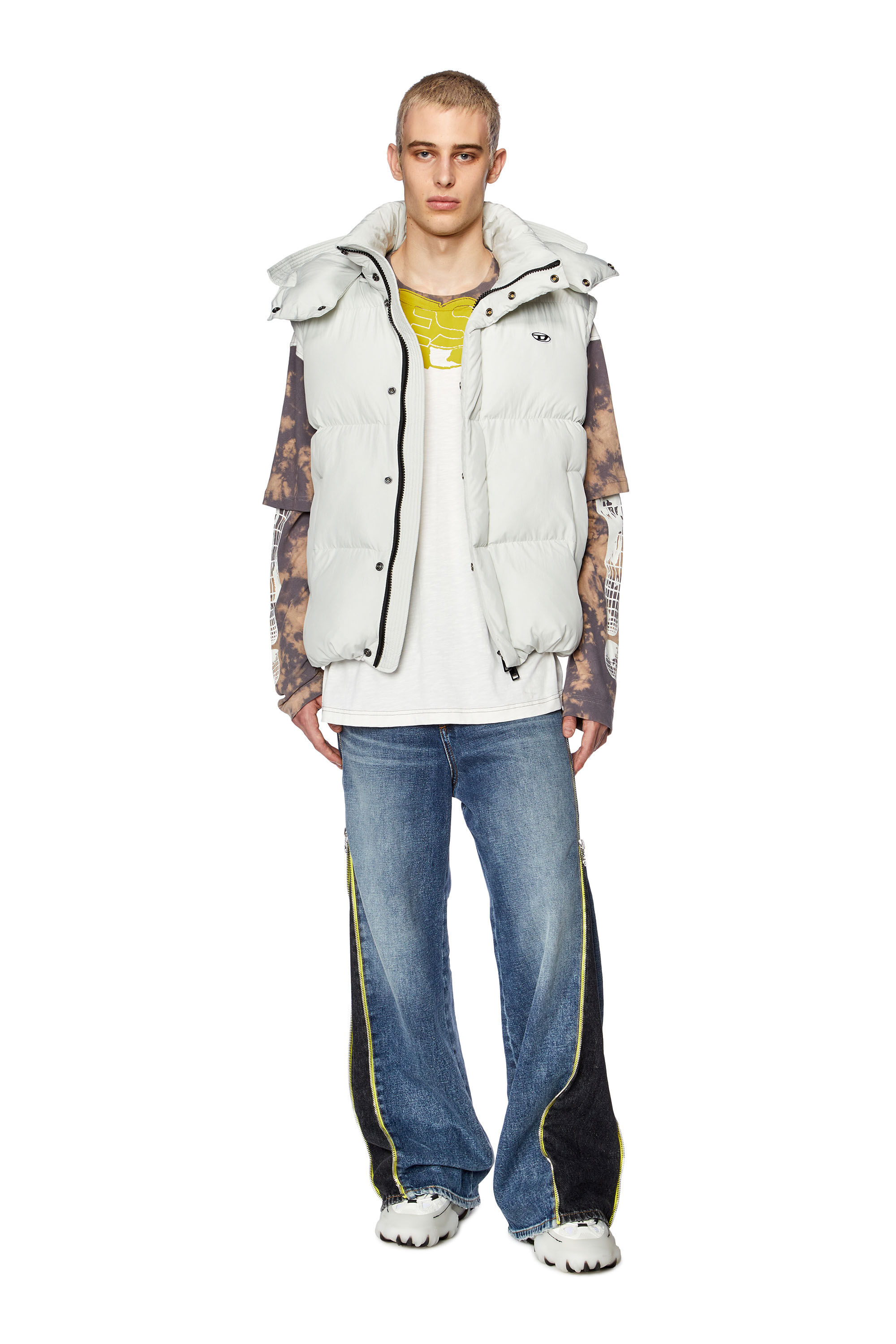 Diesel - W-ROLFYS-SL-FD, Man's Puffer vest with detachable hood in White - 1