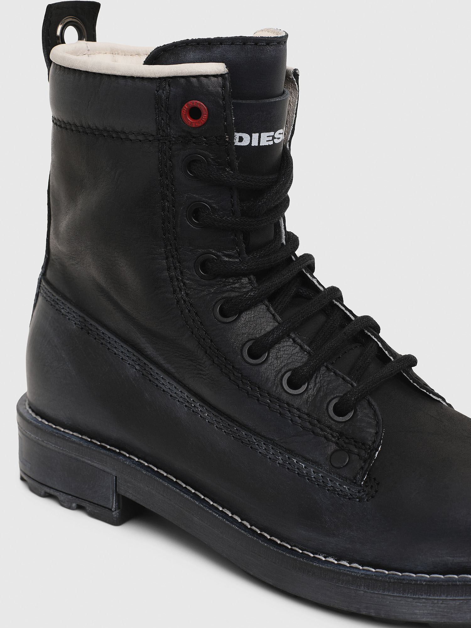 D-THROUPER DBB W Women: Combat boots in paint-effect leather | Diesel