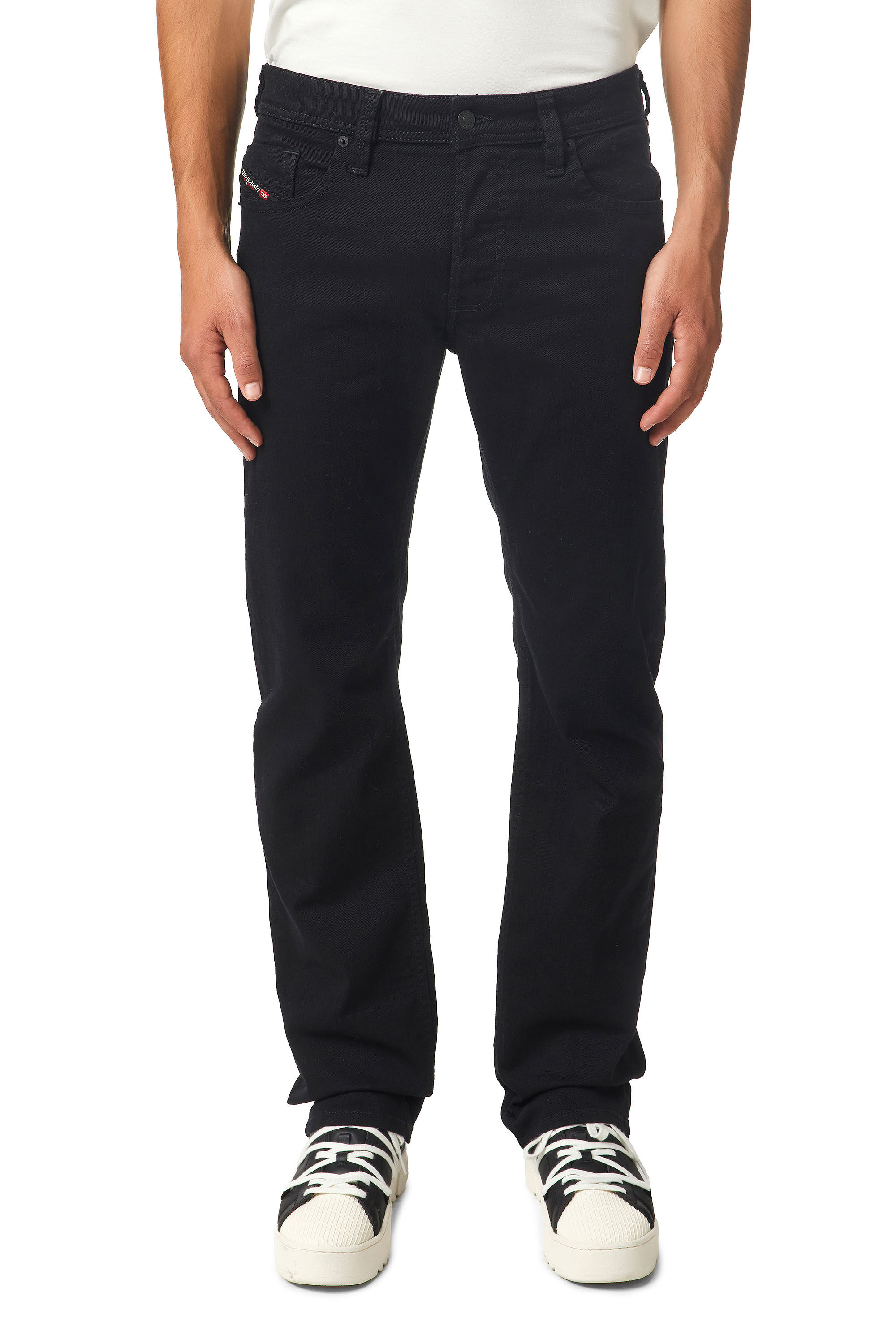 Diesel - Larkee 0688H Straight Jeans, Negro/Gris oscuro - Image 3