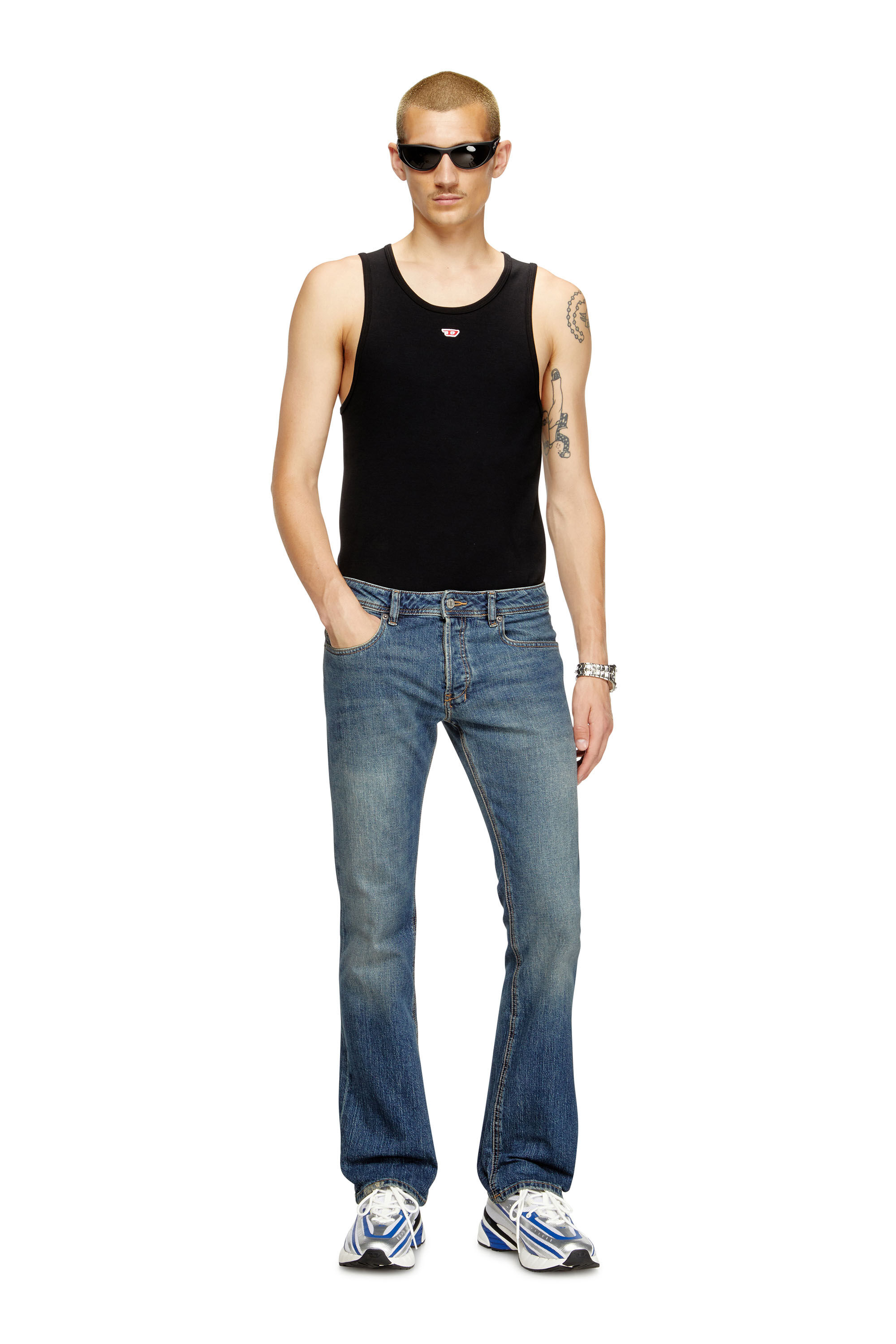 デニム・ジーパン [LANARCH][0039] Sand fade bootcut denim Men's Bootcut Jeans | Light Blue | Diesel 2007 Zatiny