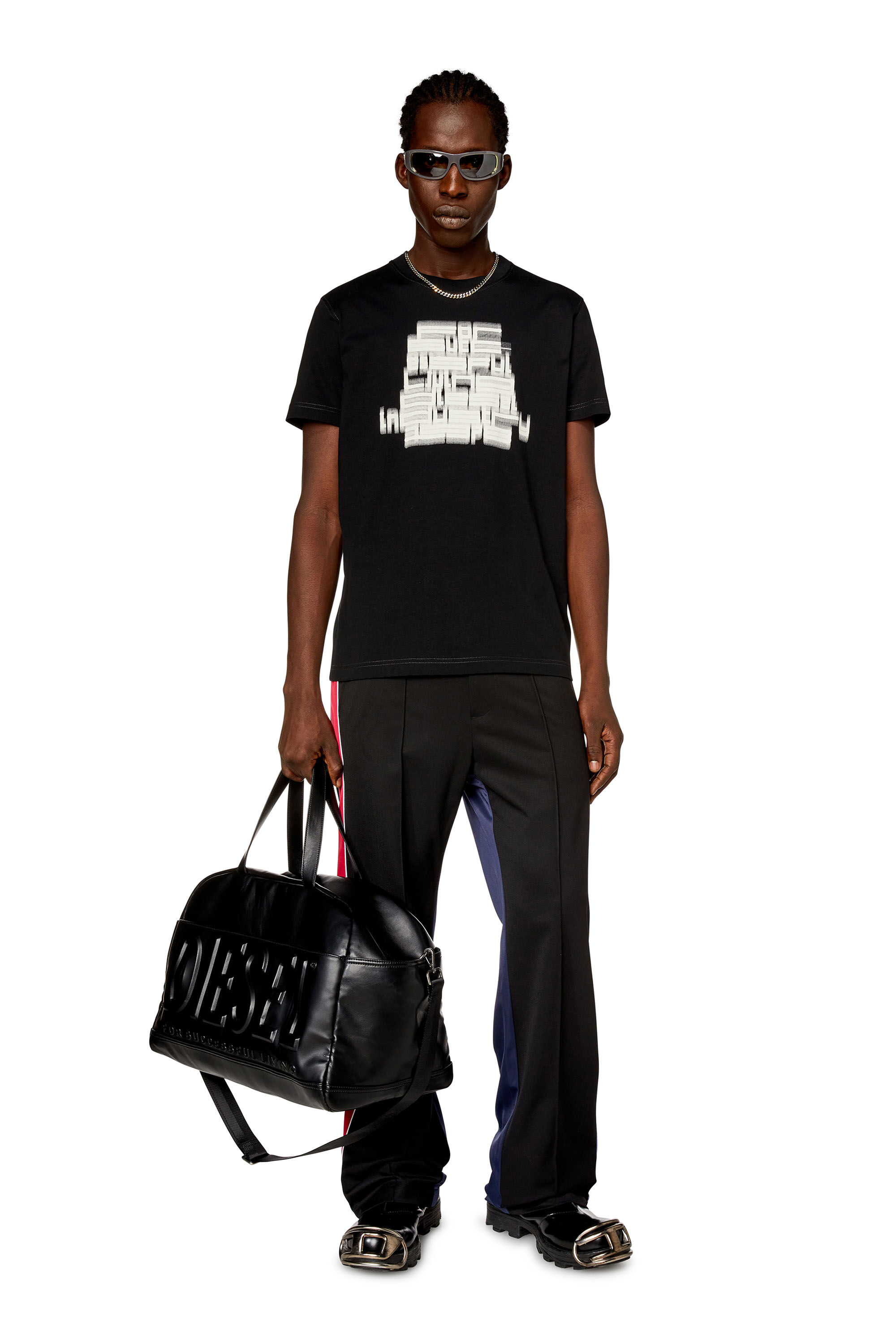 【DIESEL】T-Diegor 1-A Tシャツ Men's T-shirt with blurry For Successful Living print
