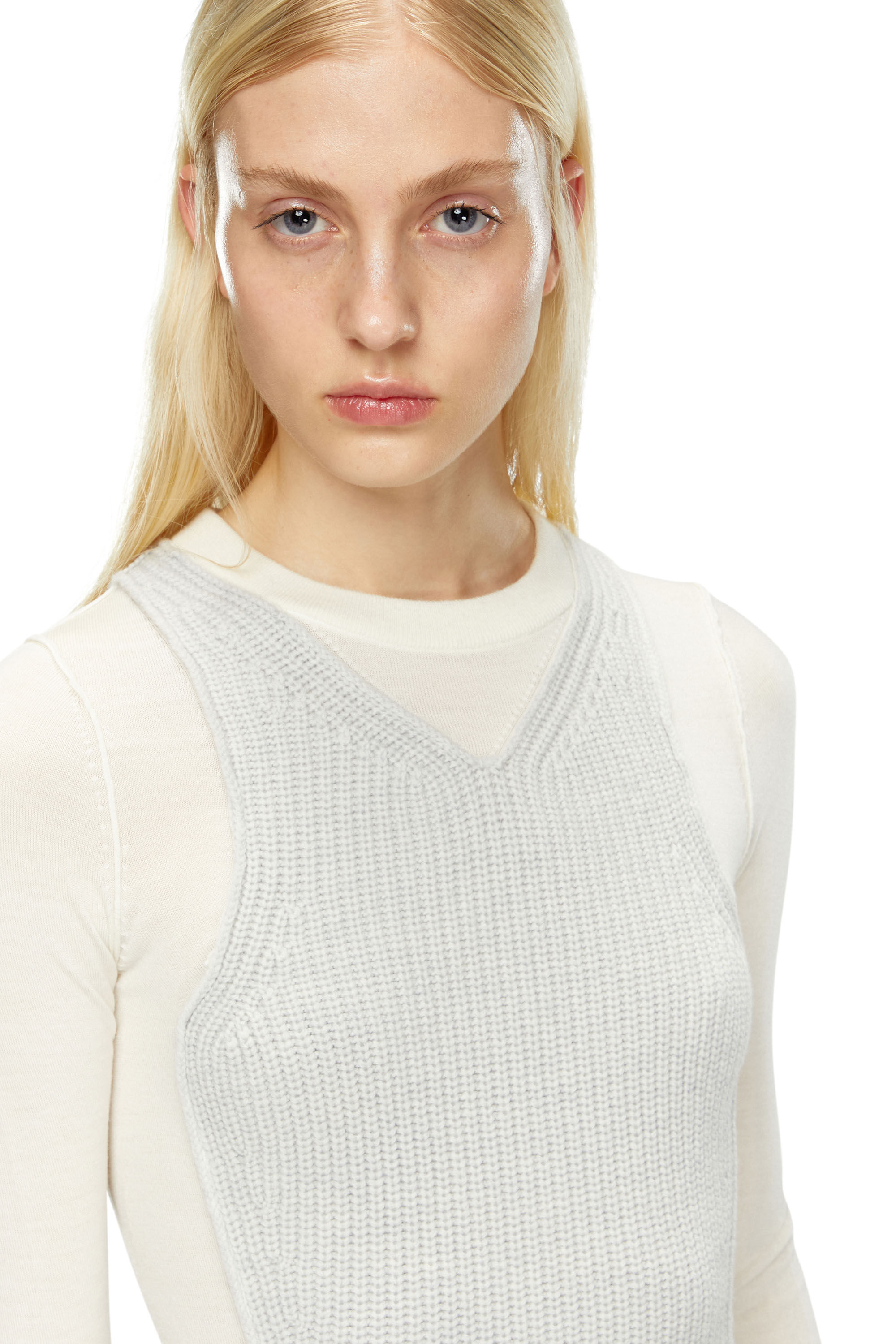 Diesel - M-ARENA, Vestido corto de punto con efecto de capas Mujer in Blanco - 4