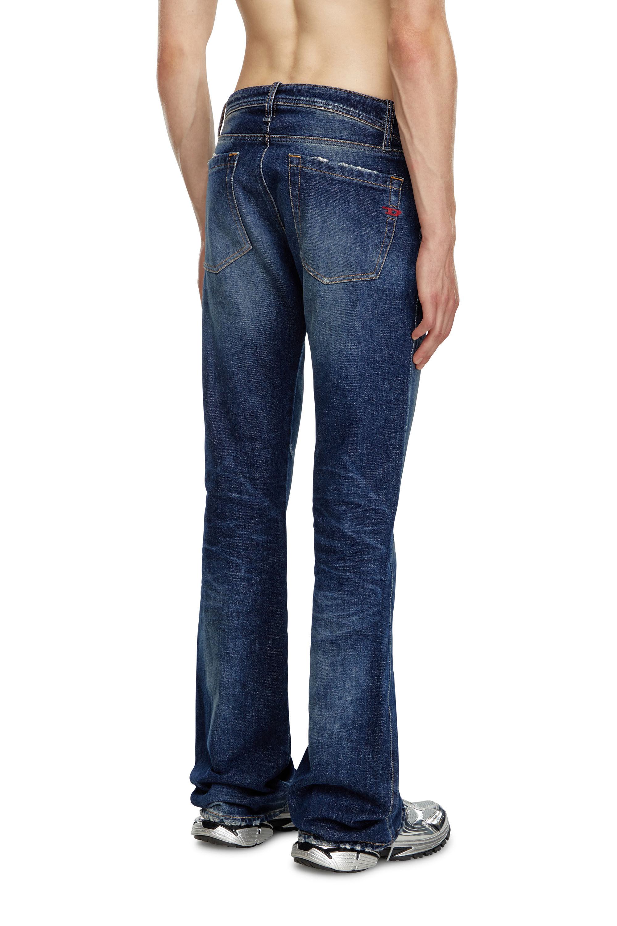 Diesel - Hombre Bootcut Jeans D-Backler 09J56, Azul Oscuro - Image 4