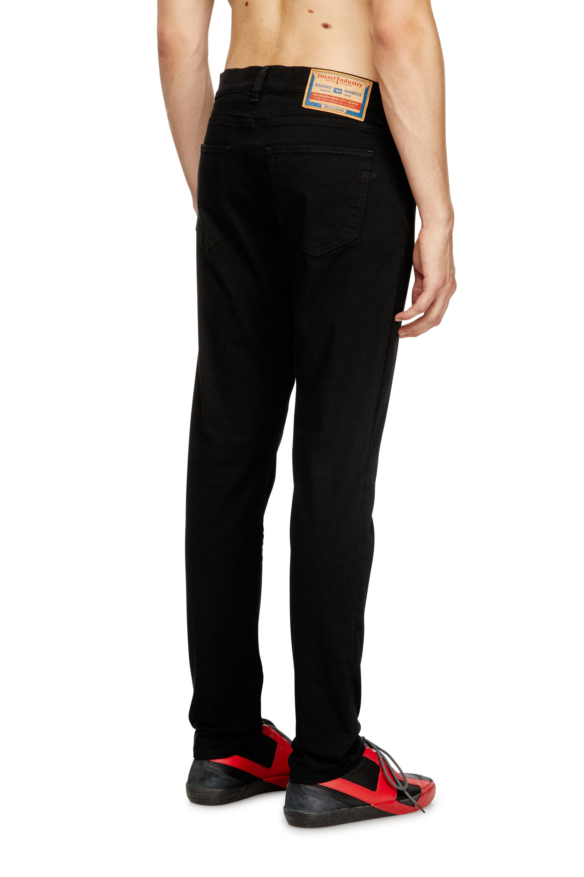 2019 D-STRUKT Man Slim fit Jeans, stretch denim | Black/Dark