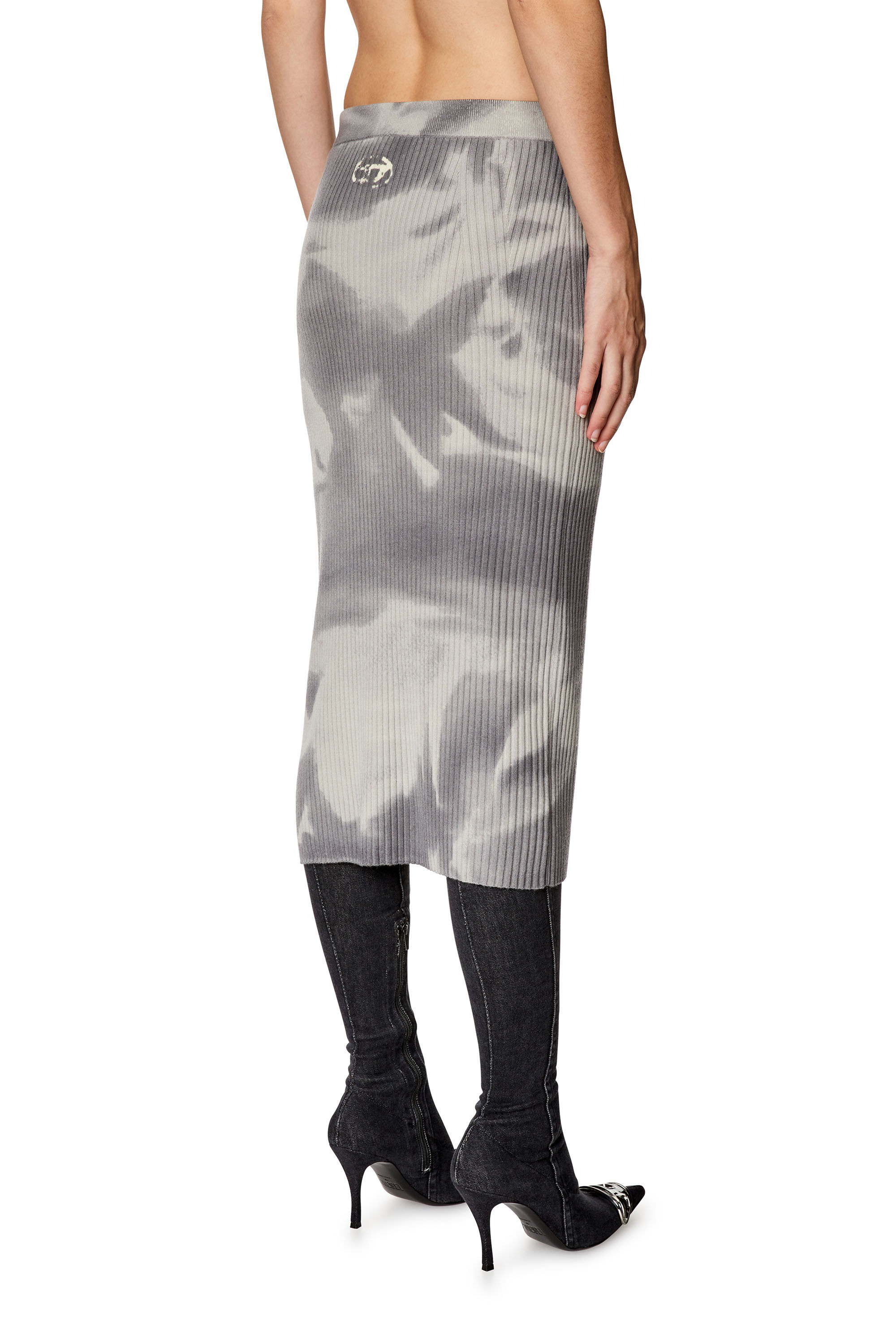 Women's Midi skirt in camo wool knit | Grey | Diesel
