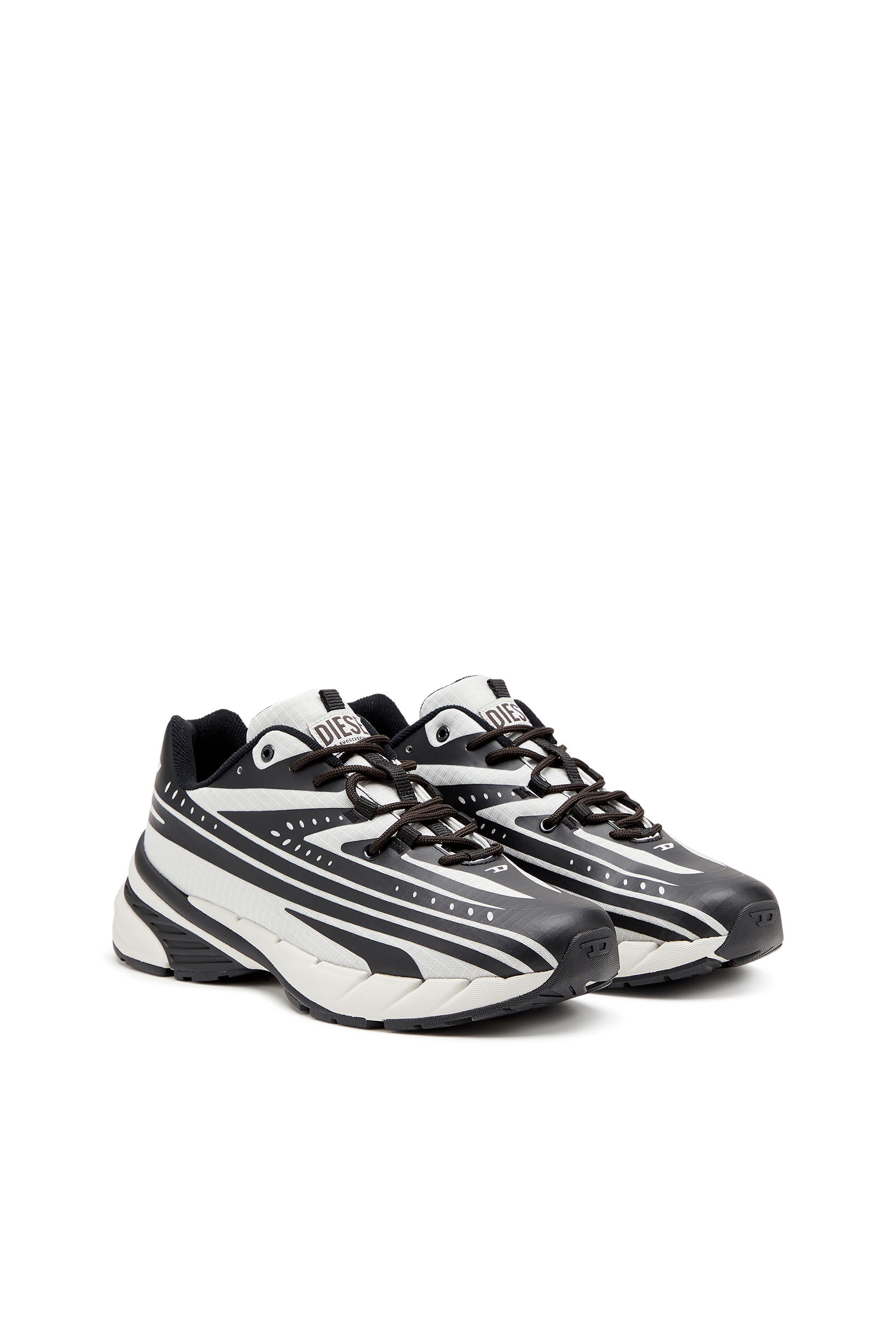 Reebok shoes qr code scanner europe discount