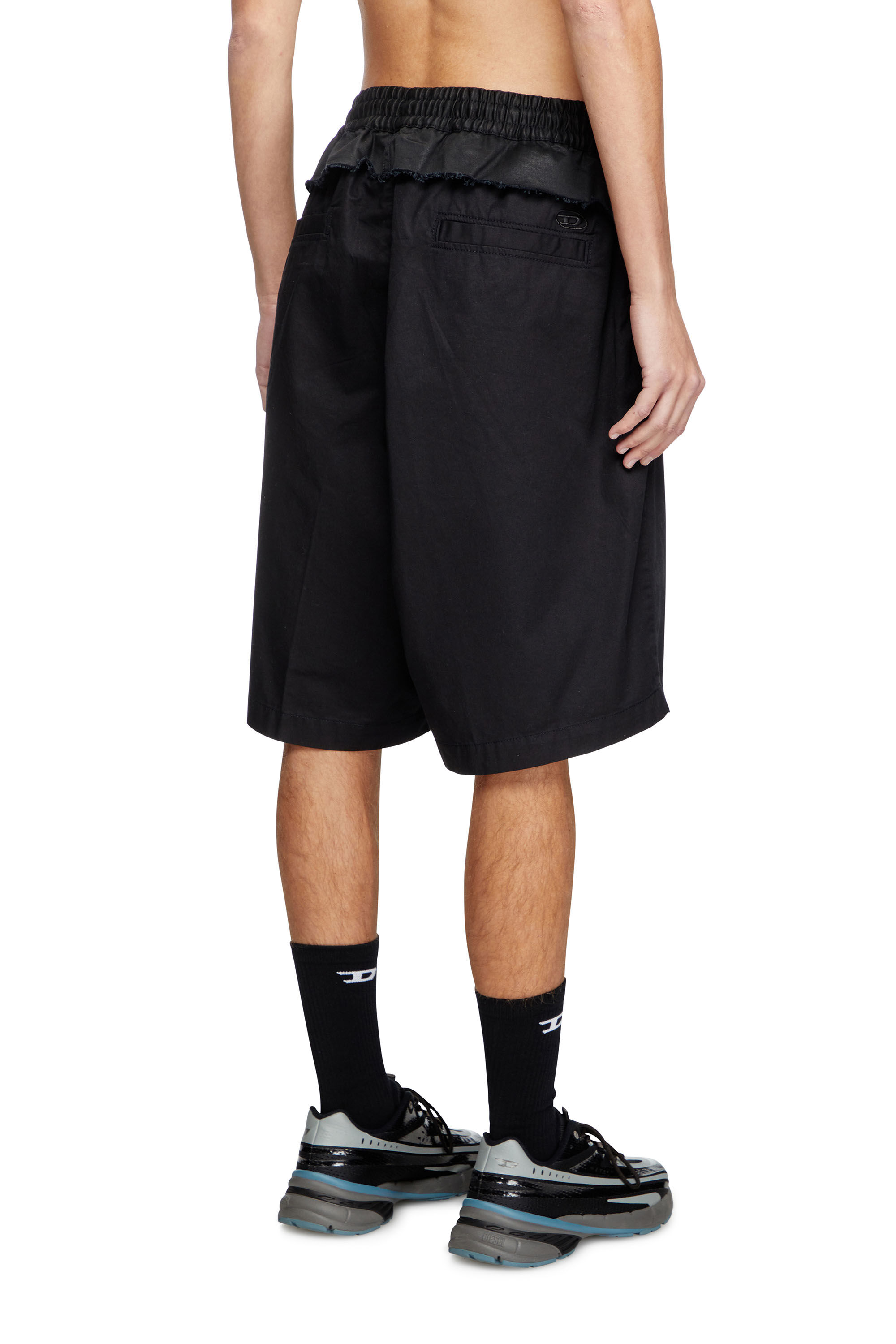 Diesel - P-GUSTAF-SHORT, Pantalones cortos cargo Hombre in Negro - 4