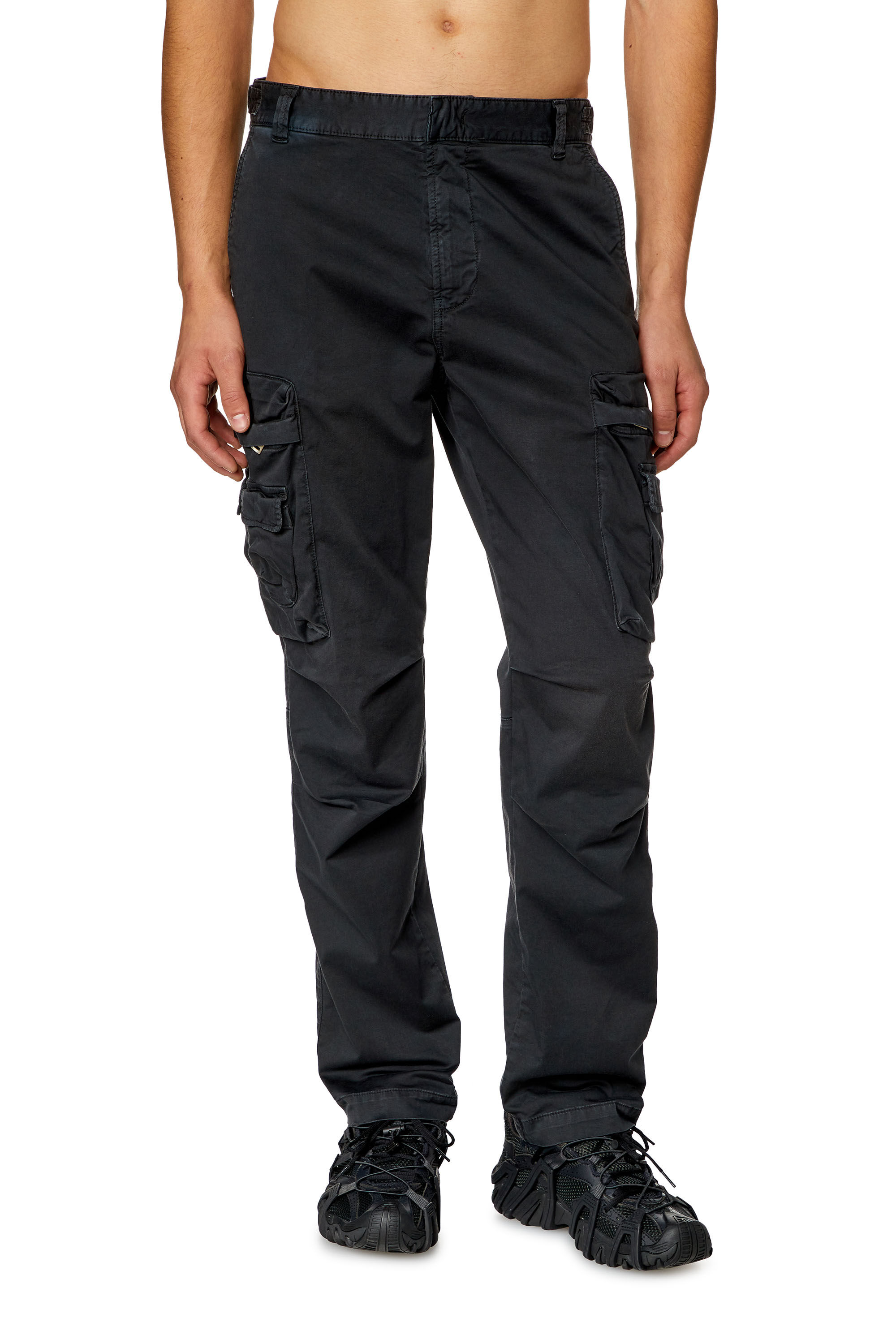 Diesel - P-ARGYM-NEW-A, Pantalones cargo desteñidos de algodón elástico Hombre in Negro - 2