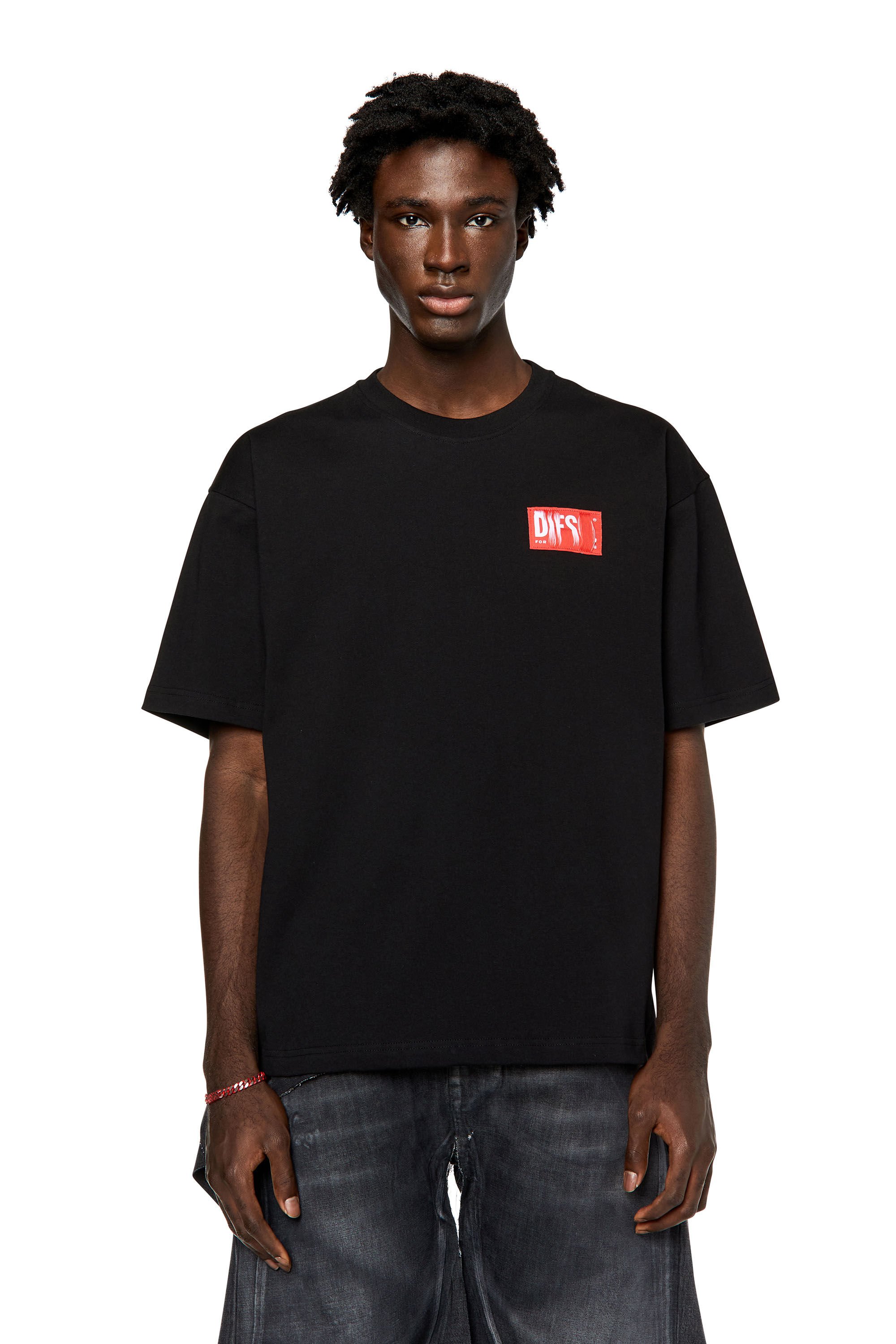 Diesel - T-NLABEL, Man T-shirt with frayed logo patch in Black - Image 3