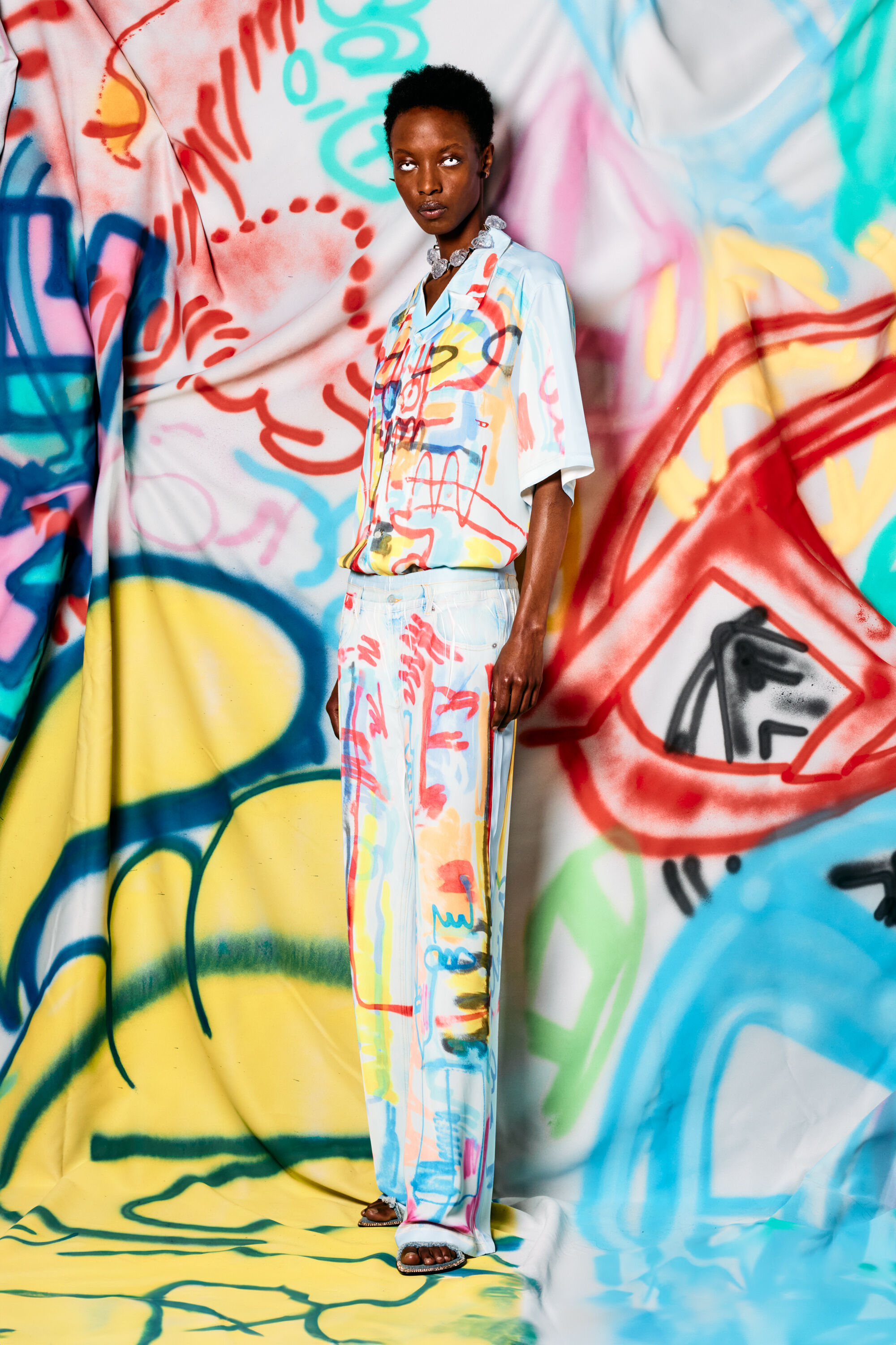 Diesel - P-AFTER-GRAFFITI-AFR, Pantalón holgado con estampado graffiti Unisex in Multicolor - 3