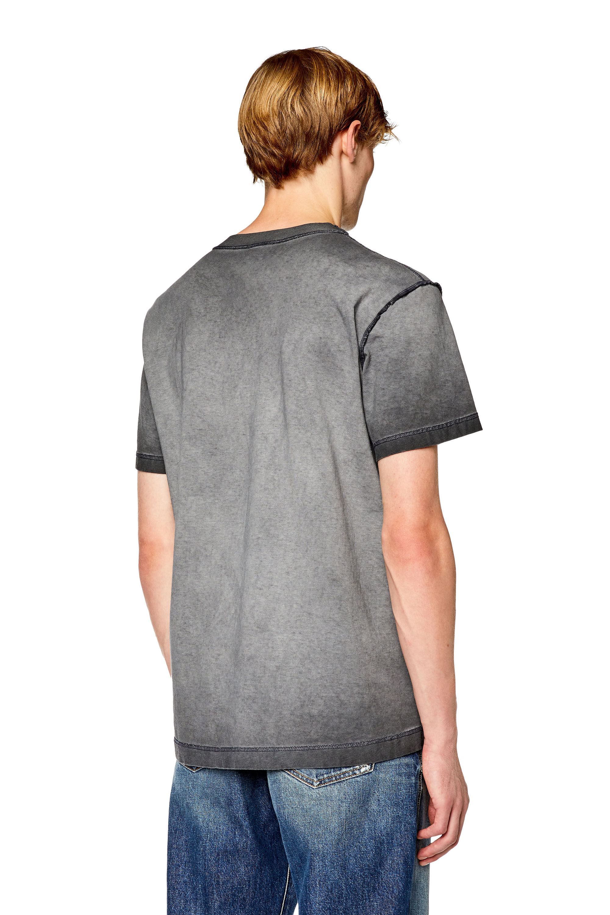 Diesel - T-DIEGOR-L2, Camiseta con estampado jacron desteñido Hombre in Gris - 4
