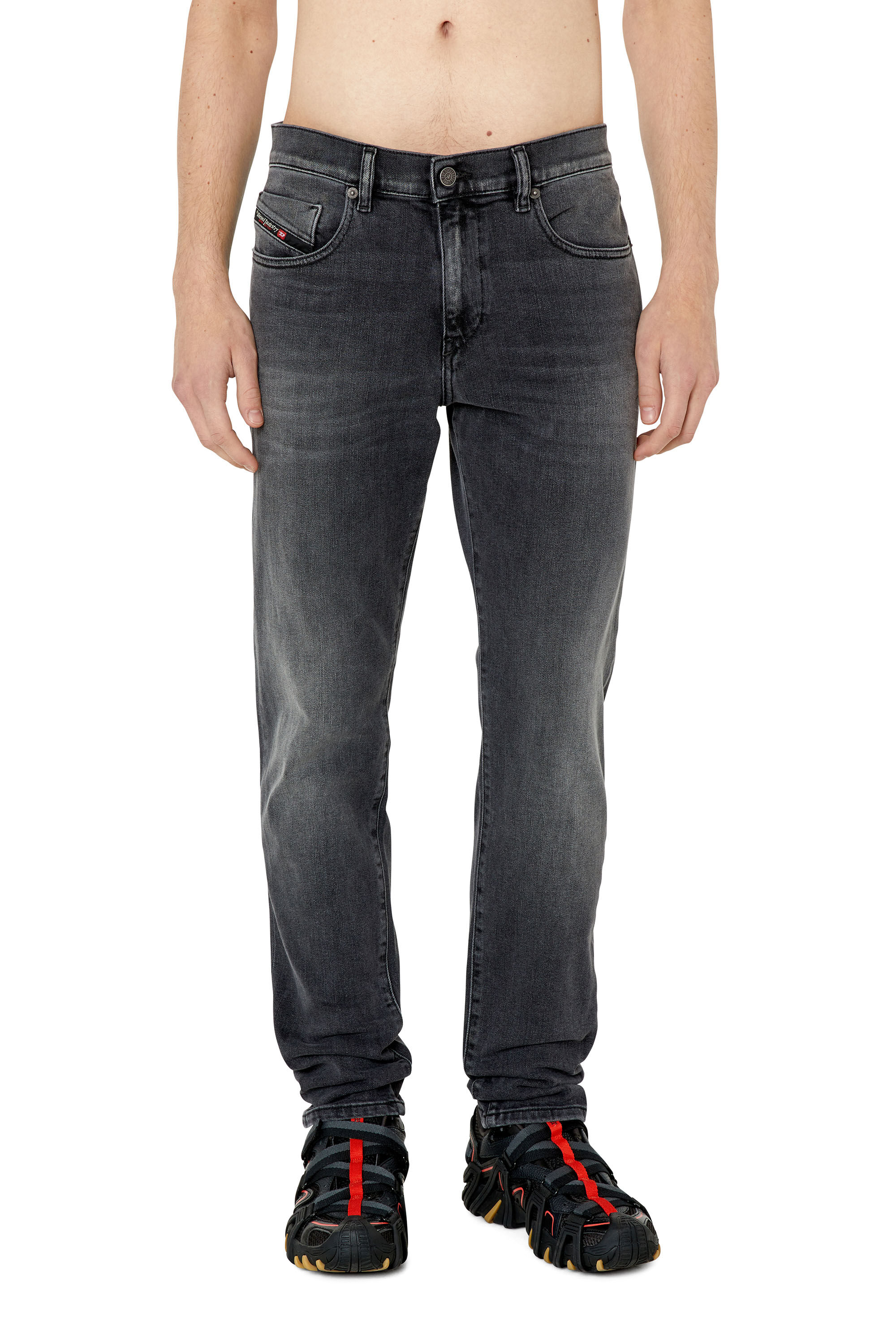 2019 D-STRUKT Man: Slim Colored Jeans | Diesel ®