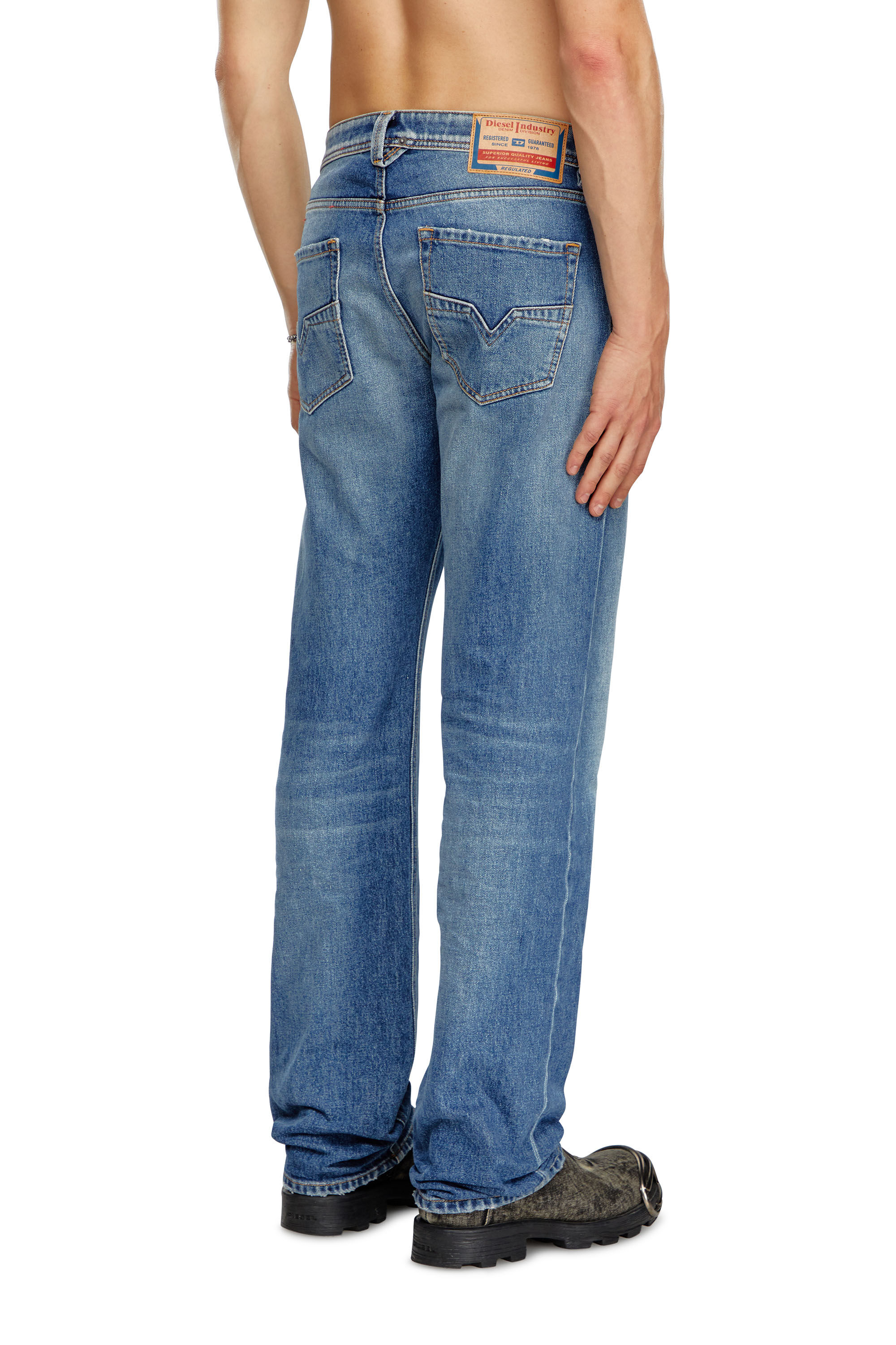 Women's Baggy Jeans: Loose fit, Oversized, Low rise Jeans