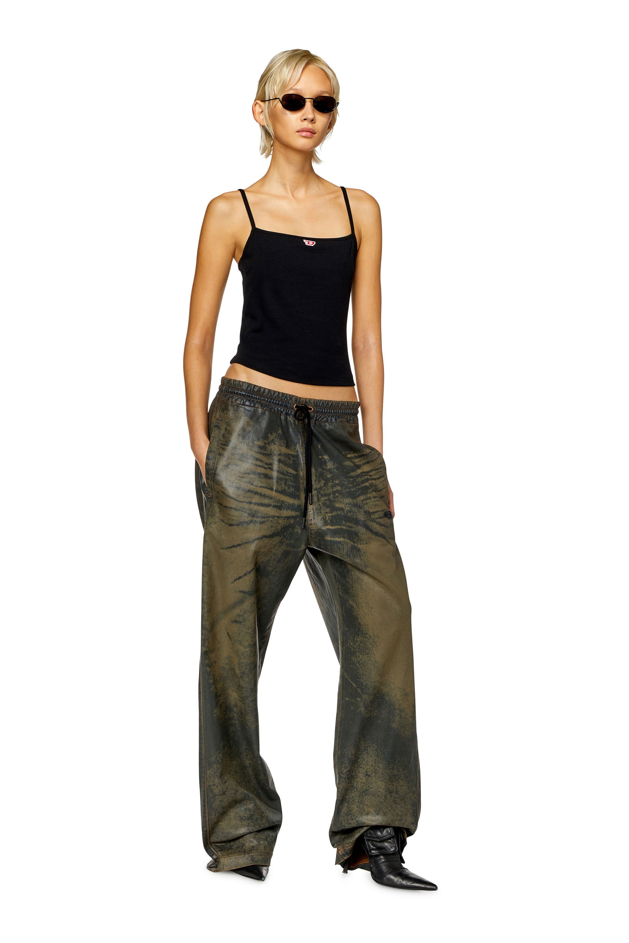 Oversized Relaxed Jeans | Colored | Diesel D-Martians Track