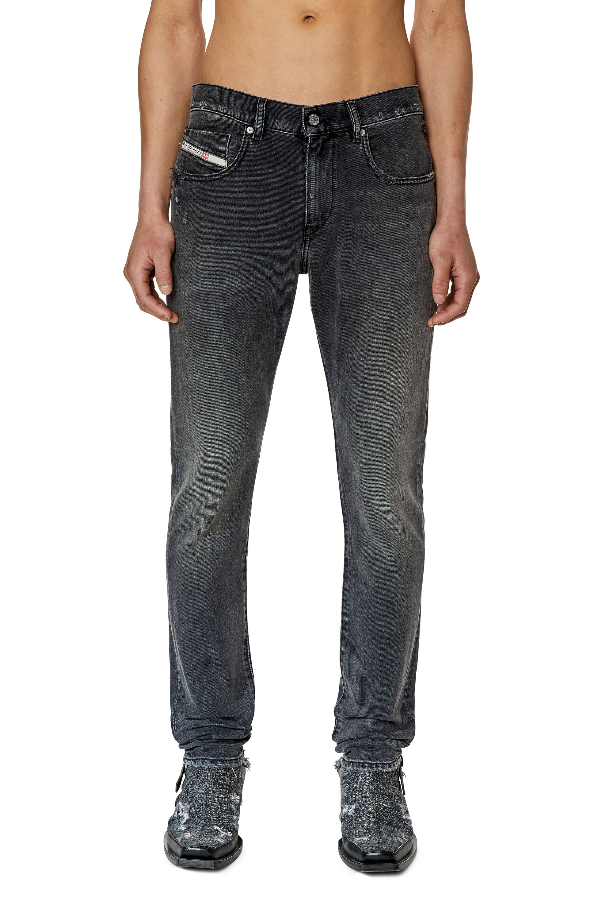 2019 D-STRUKT Man: Slim Black Jeans | Diesel ®