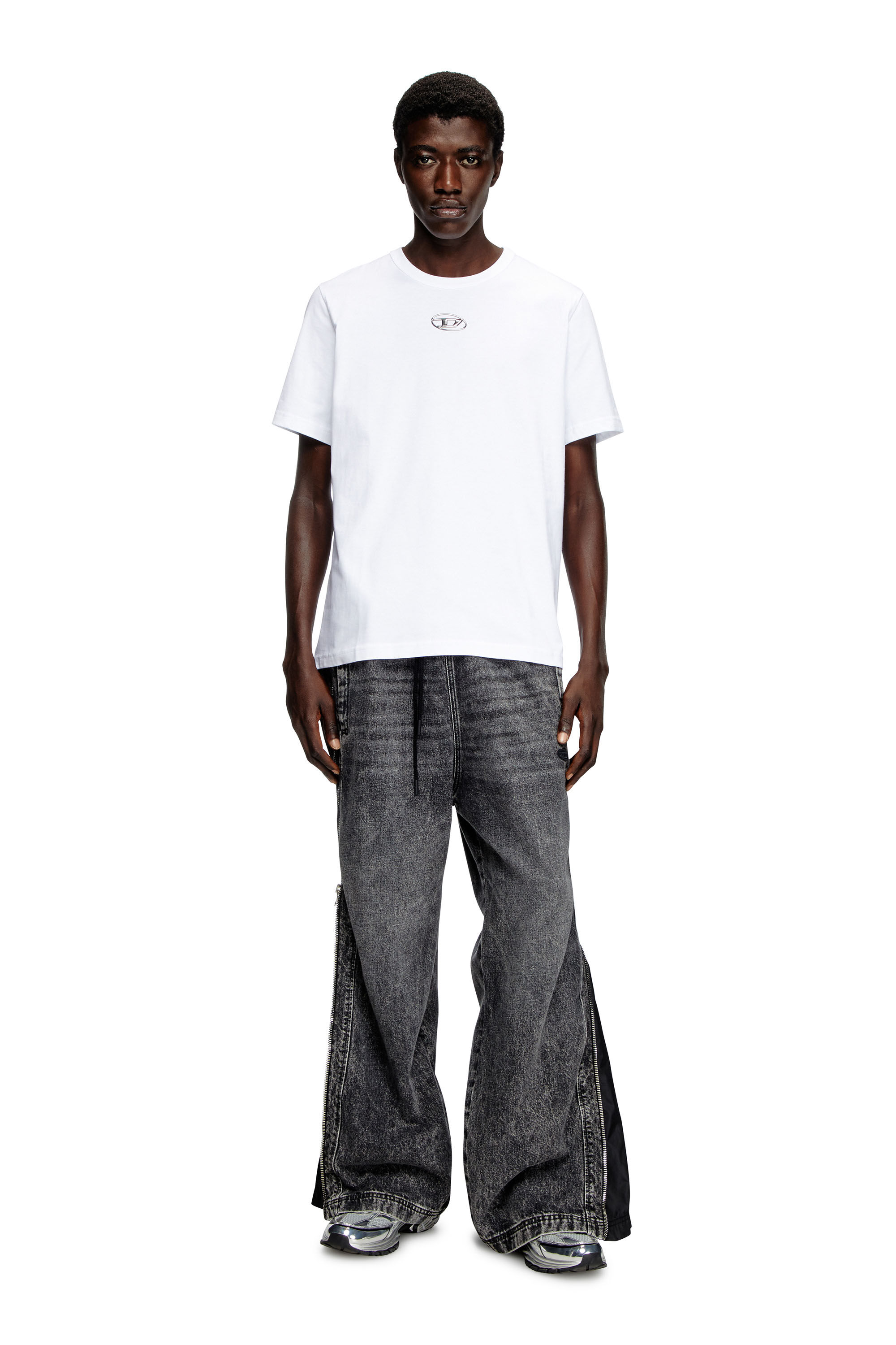 誠実 Men's T-shirt with metallic Oval D | White | Diesel トップス