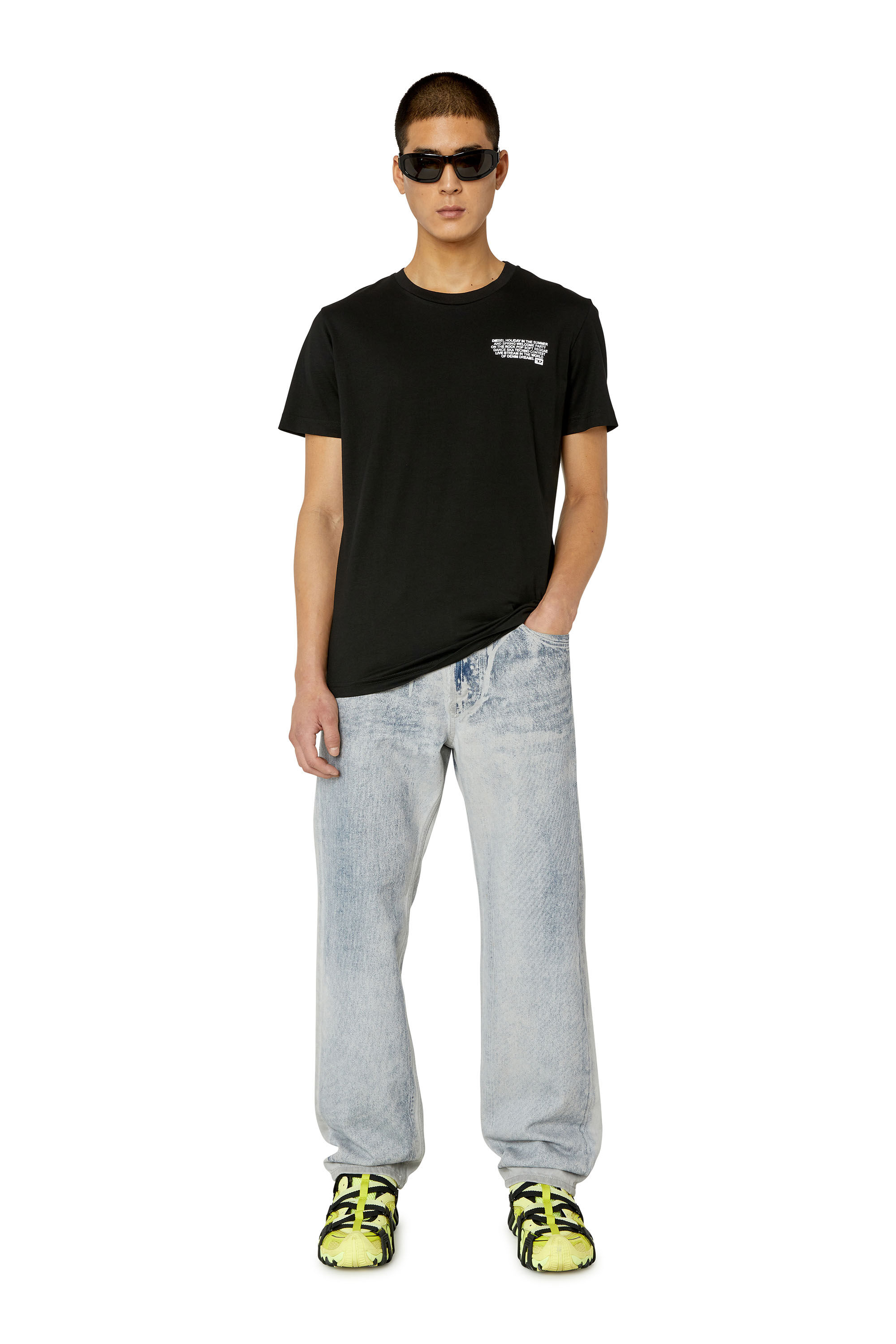 T-DIEGOR-K57 Man: T-shirt with Diesel Holiday logo print