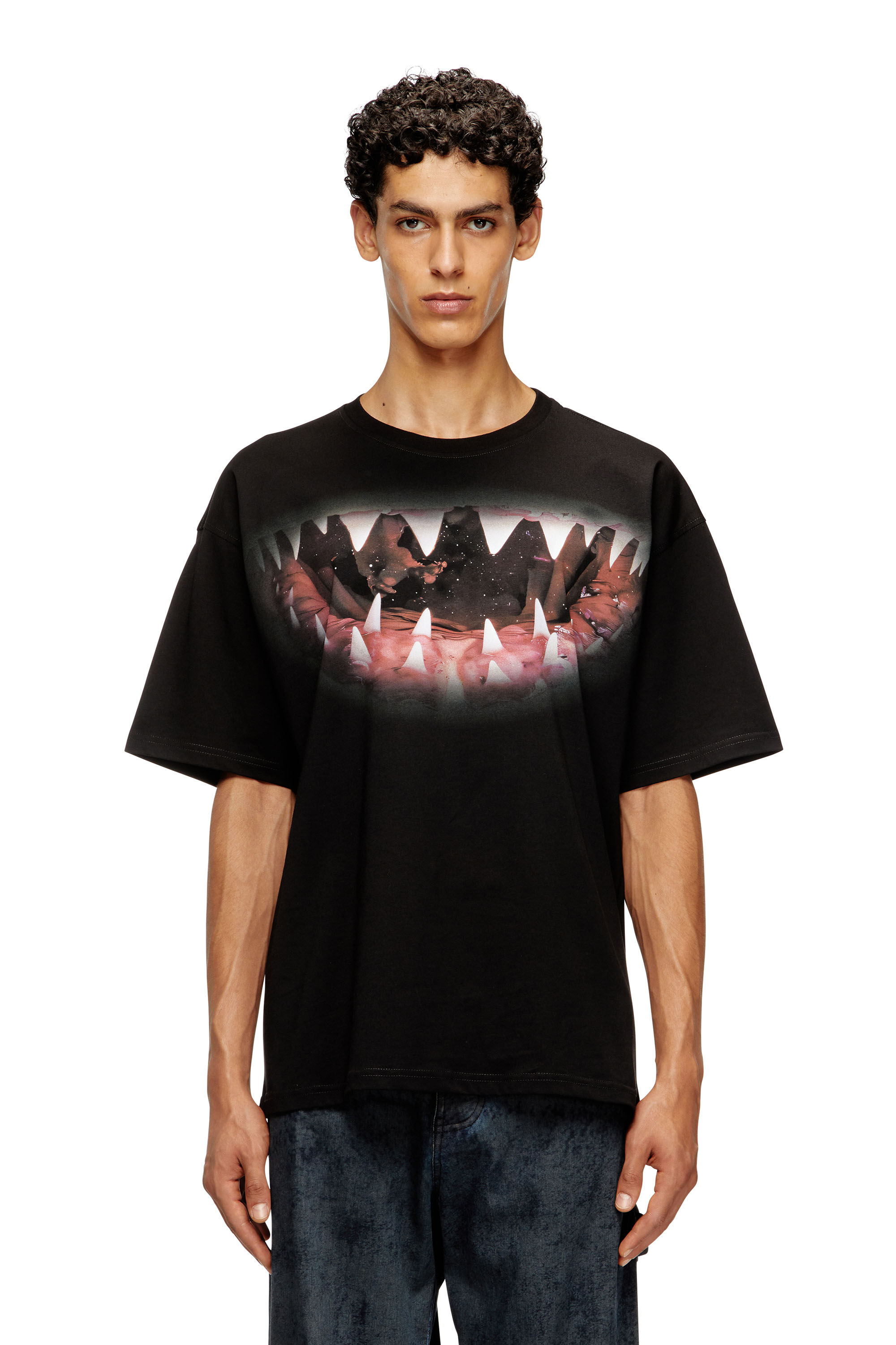 Diesel - T-BOXT-T21, Camiseta de algodón con estampado de boca de tiburón Hombre in Negro - 3