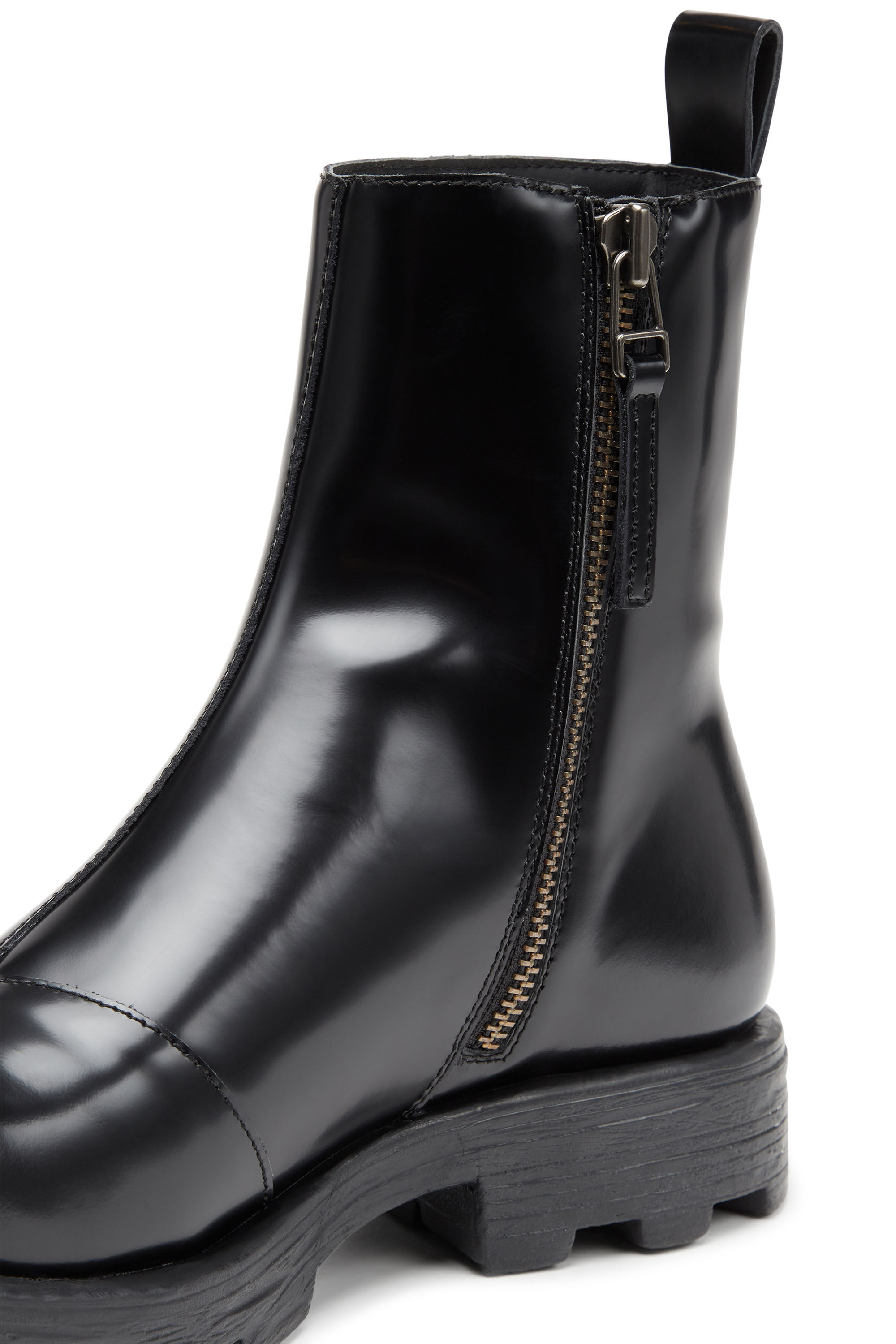 Men s D Hammer Leather Chelsea boots with Oval D toe caps Black Diesel