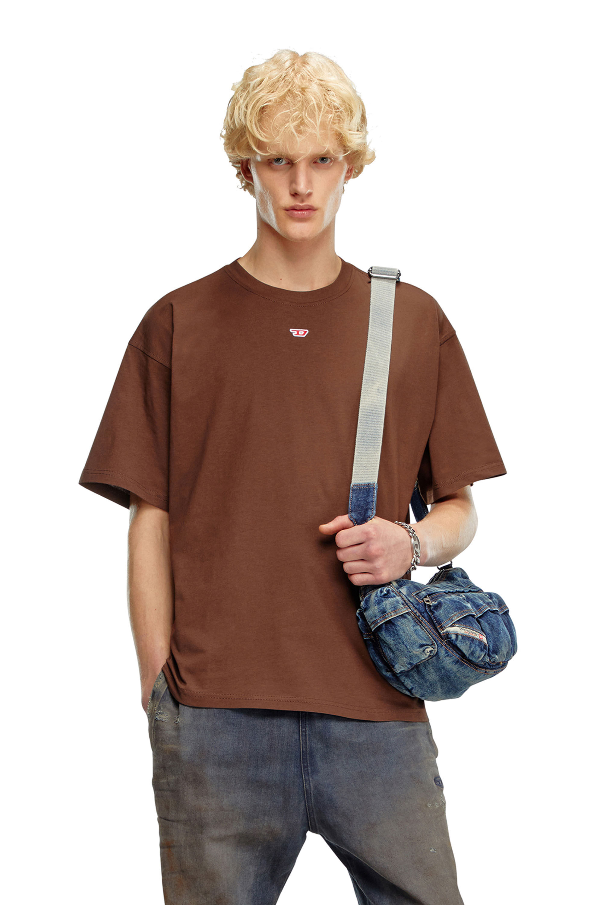 バイヤー厳選用品 | patch D embroidered with T-shirt Women's Brown Diesel | トップス