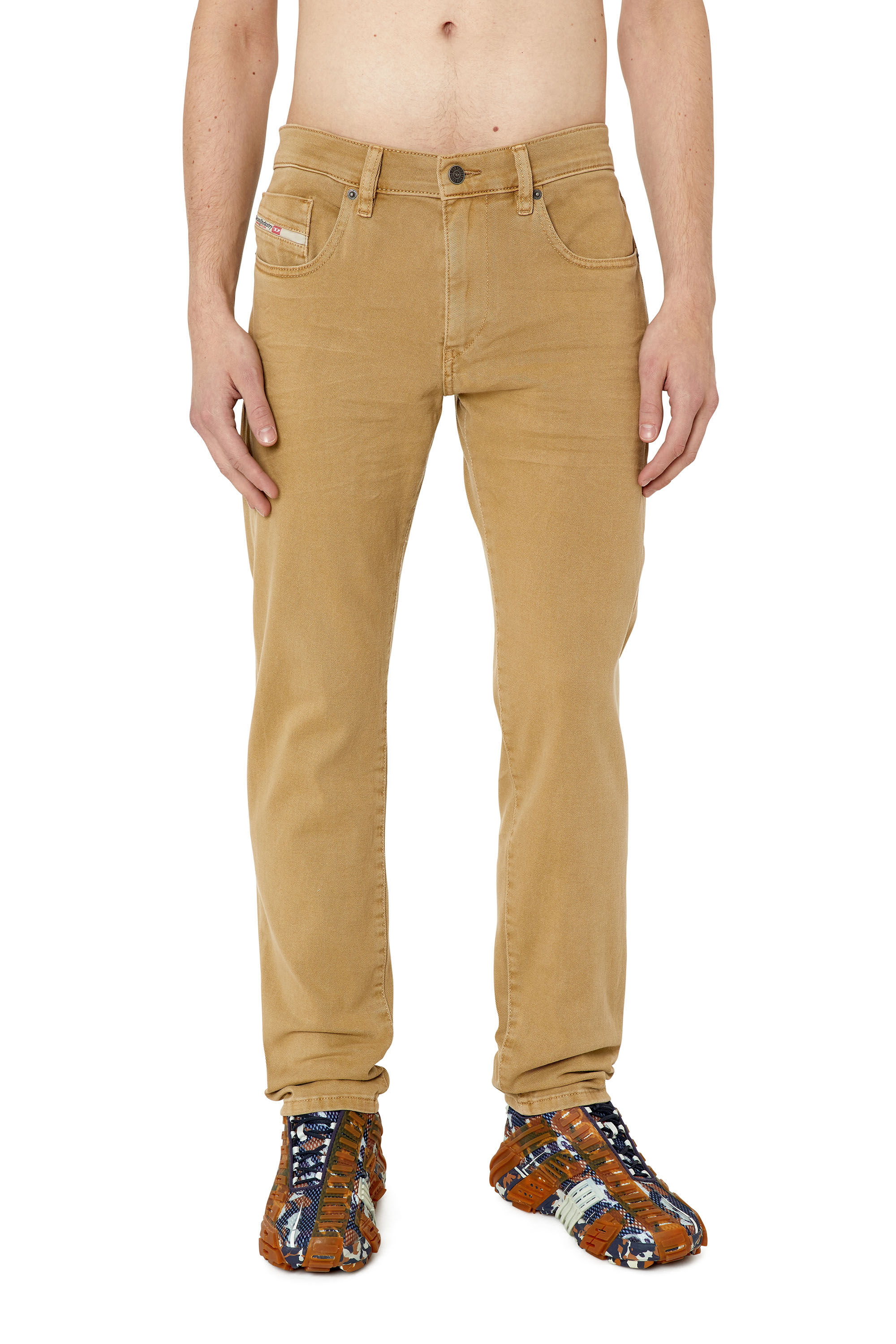 2019 D-STRUKT Man: Slim Colored Jeans | Diesel