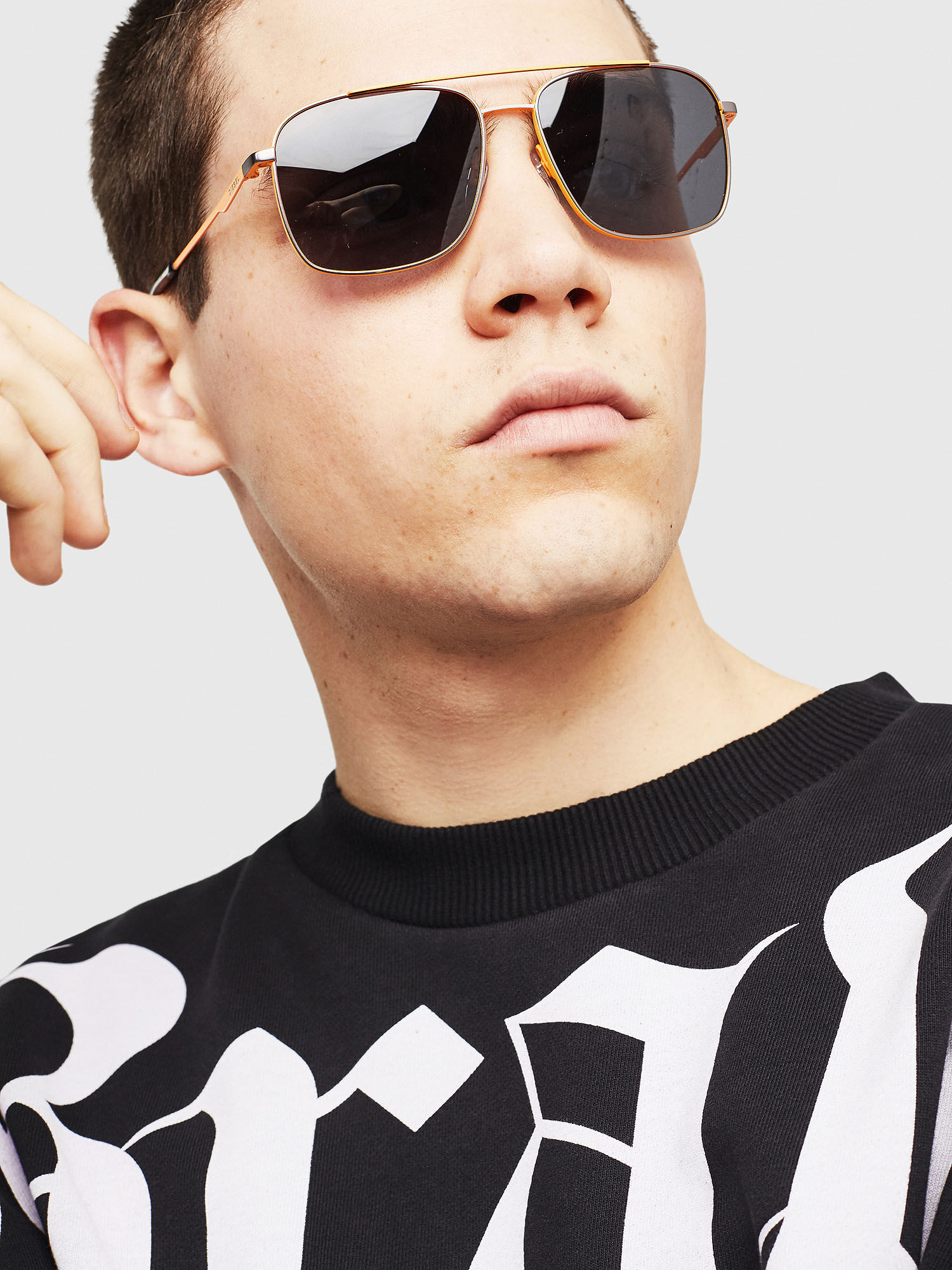 Diesel - DL0295, Man's Navigator sunglasses in metal in Orange/Black - 4