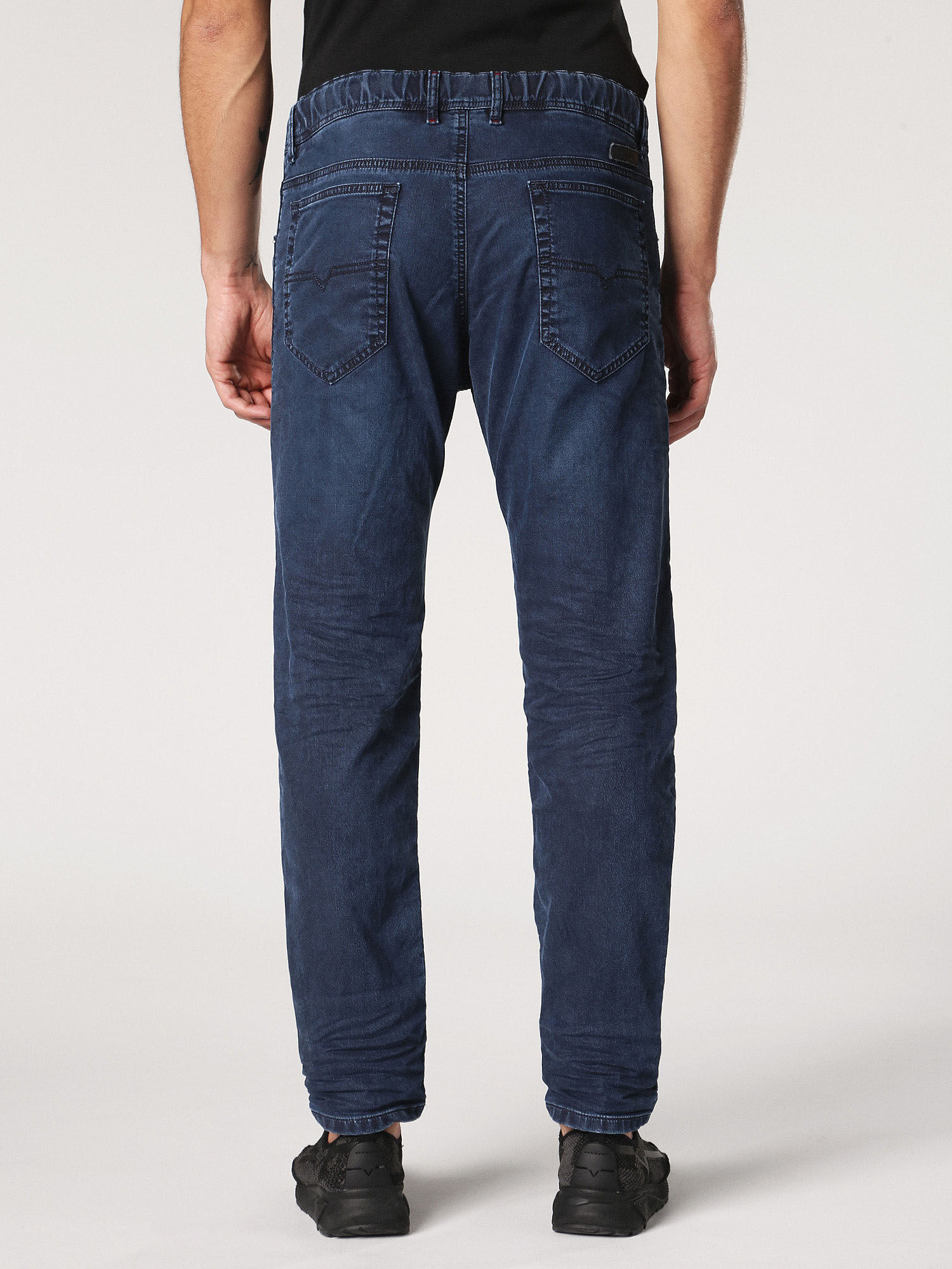 DIESEL JoggJeans モデルNARROT