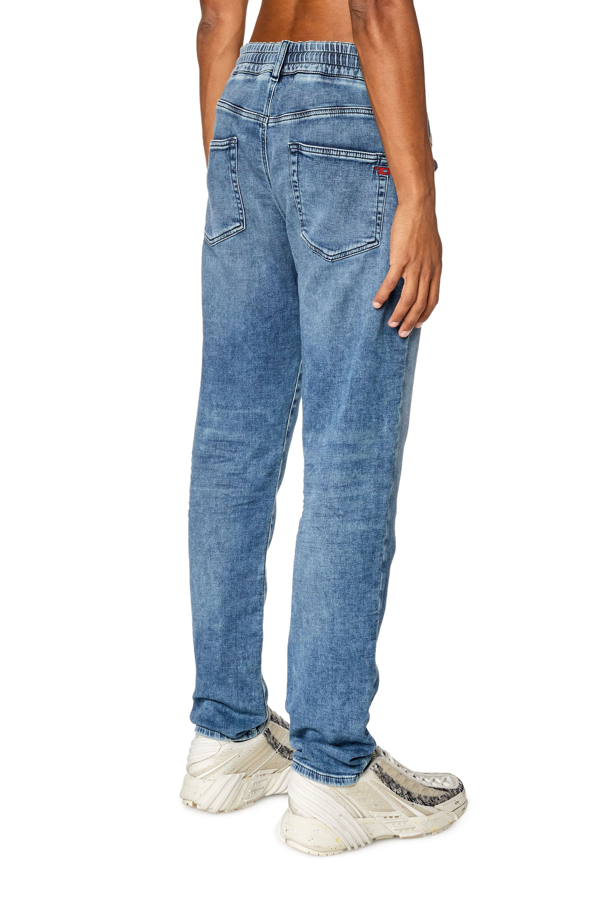 Men's Slim Jeans | Medium blue | Diesel 2060 D-Strukt Joggjeans®