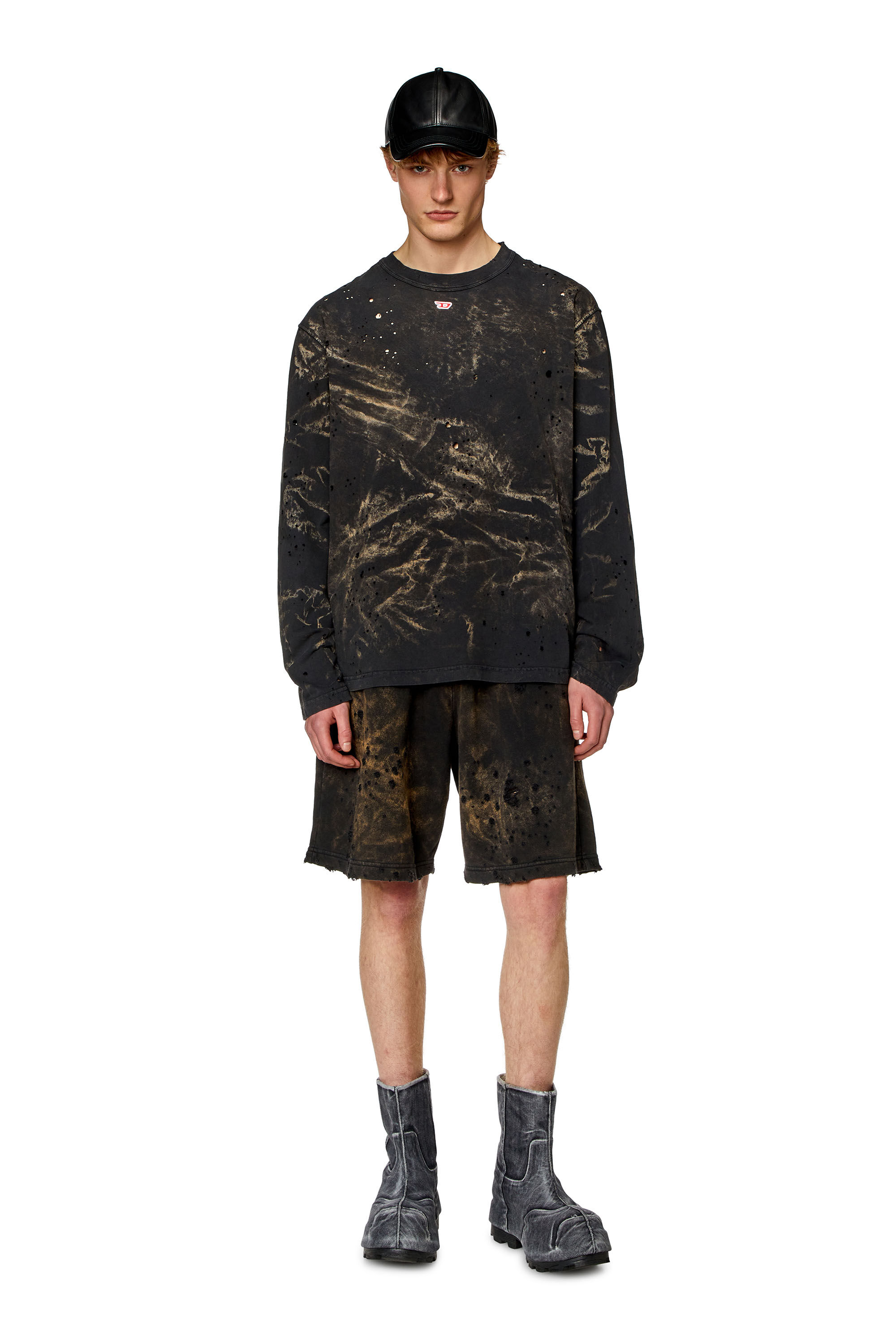 Diesel - T-CRANE-LS-N2, Man's Destroyed long-sleeve T-shirt in Black - 1