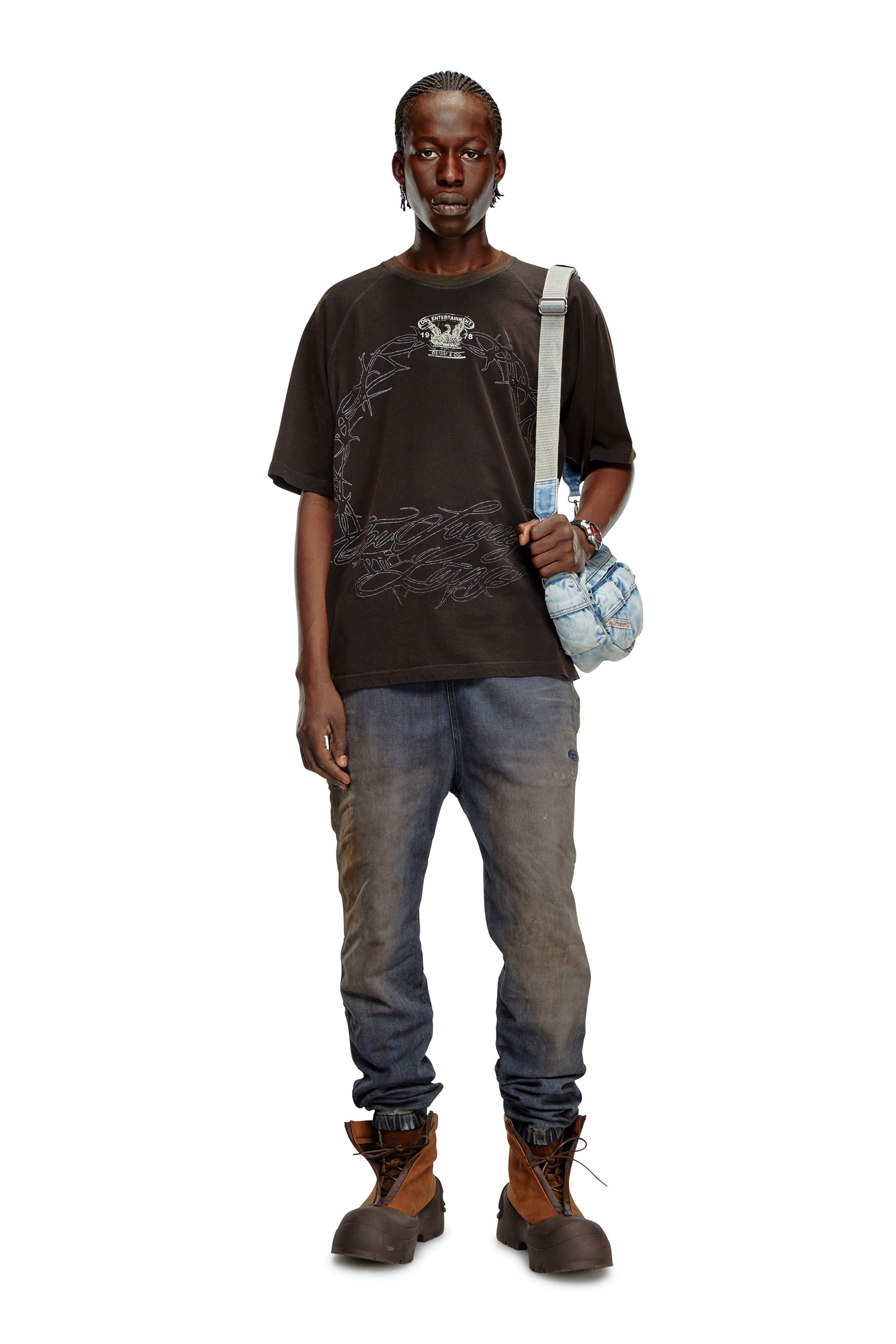 Diesel - T-ROXT-Q1, Hombre Camiseta con estampado de revés in Negro - Image 1